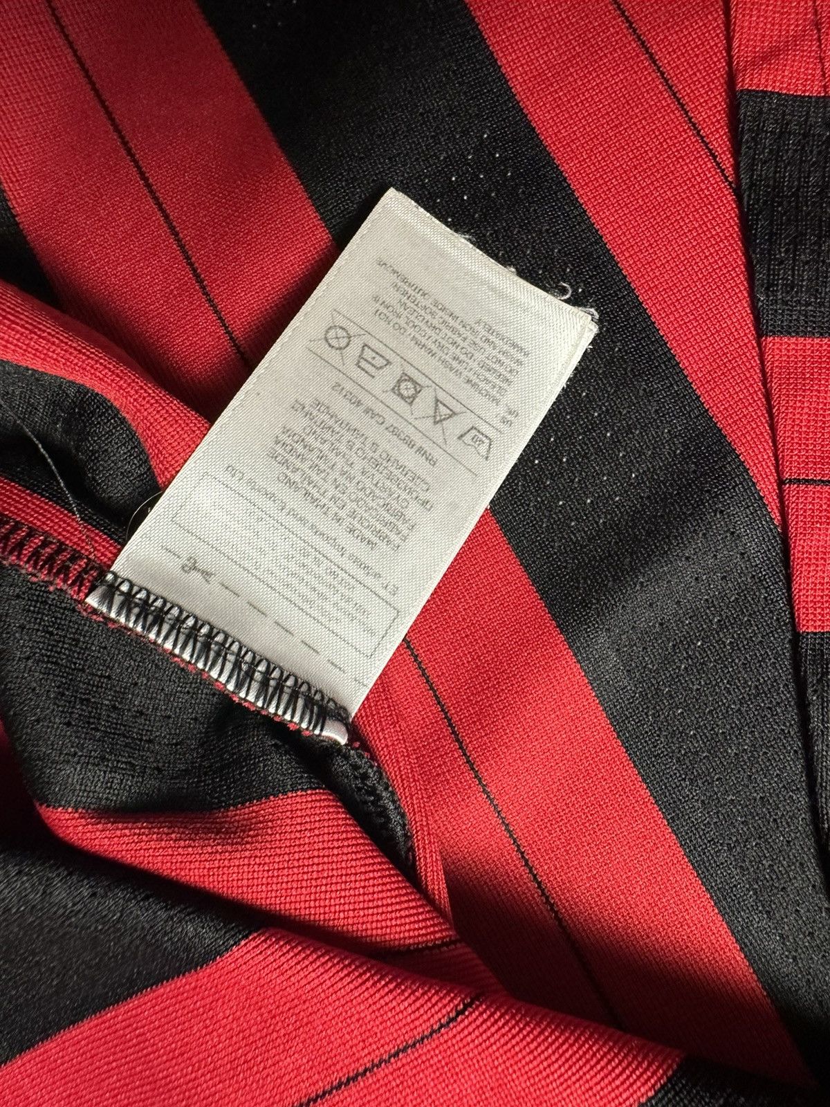 Adidas × Vintage Vintage adidas AC Milan soccer jersey size S gold stripes Size US S / EU 44-46 / 1 - 5 Thumbnail