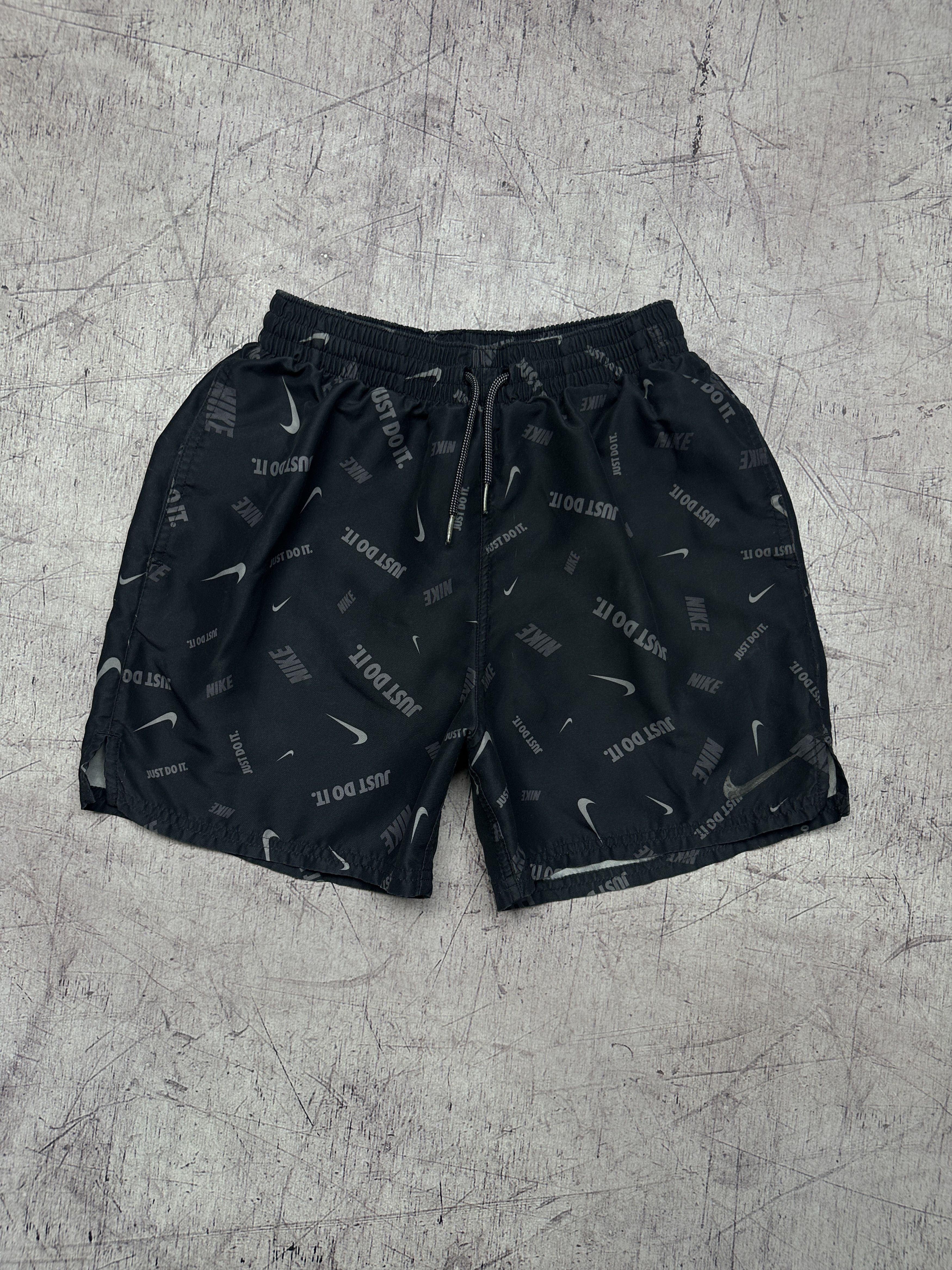 Nike Nike Mens Nylon Shorts Size US 30 / EU 46 - 1 Thumbnail