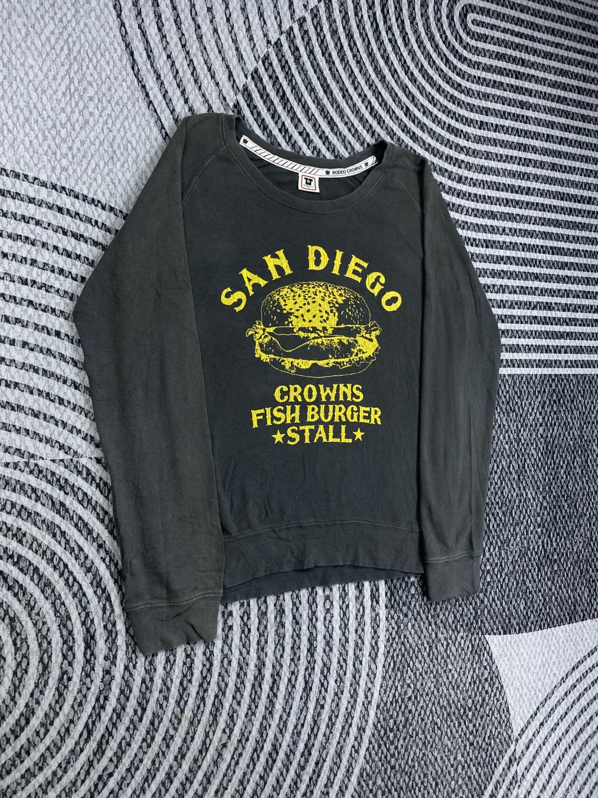 Japanese Brand Vintage Rodeo Crown San Diego Burger Logo Longsleeve Shirt Size US M / EU 48-50 / 2 - 3 Thumbnail