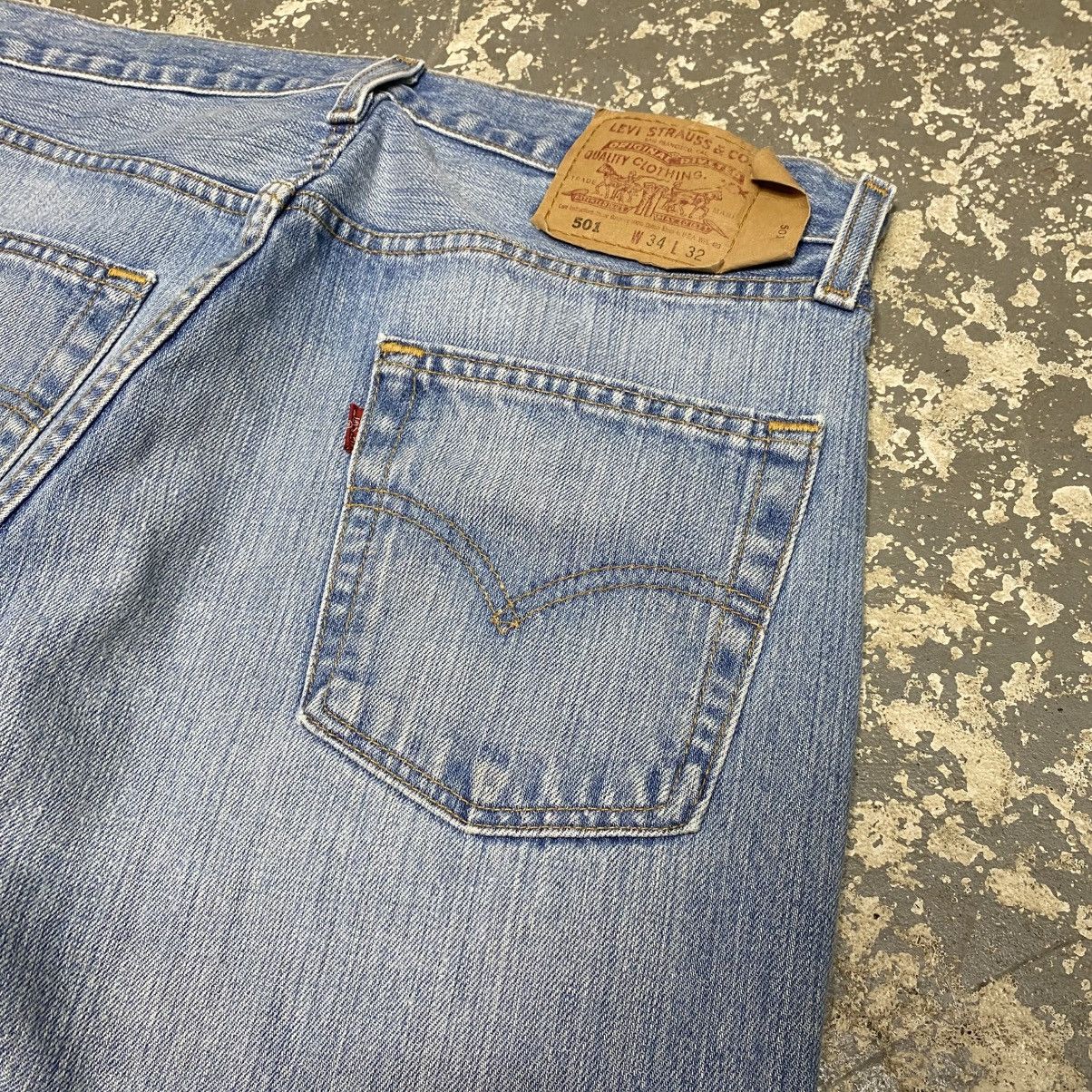 Japanese Brand × Levi's × Vintage Vintage Levis 501 Light Wash Botton Fly Denim Jeans USA 90s Size US 33 - 4 Thumbnail