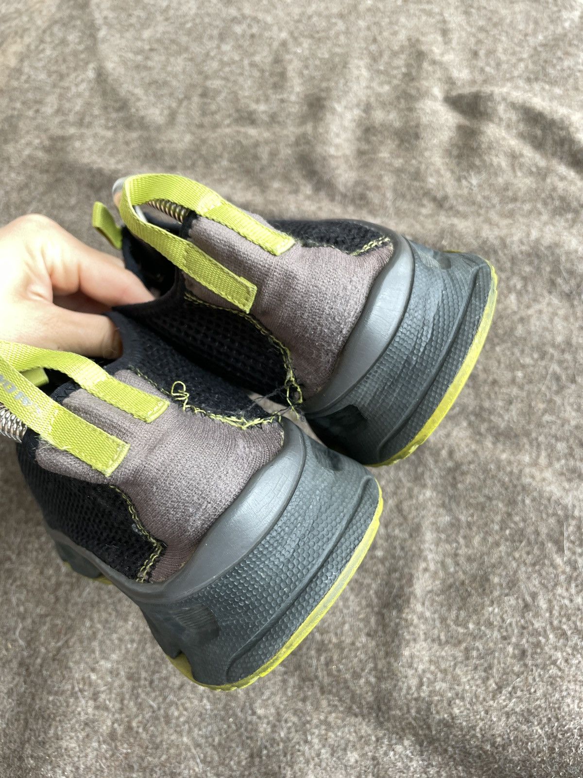 Salomon Salomon Shoes Size US 9.5 / EU 42-43 - 8 Thumbnail