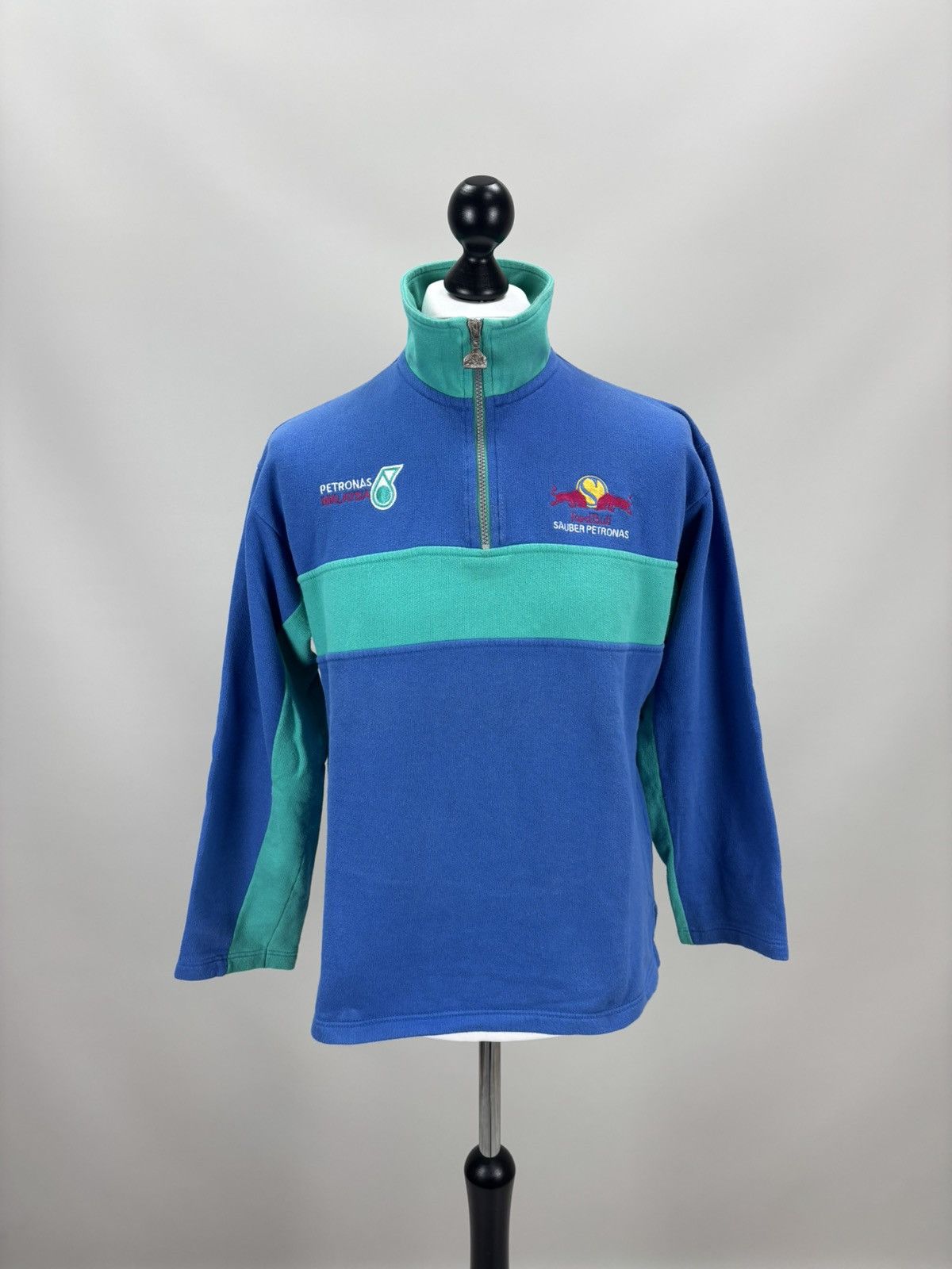 Red Bull Mens vintage sweatshirt Red Bull Sauber Petronas Size XS/S Size US XS / EU 42 / 0 - 1 Thumbnail