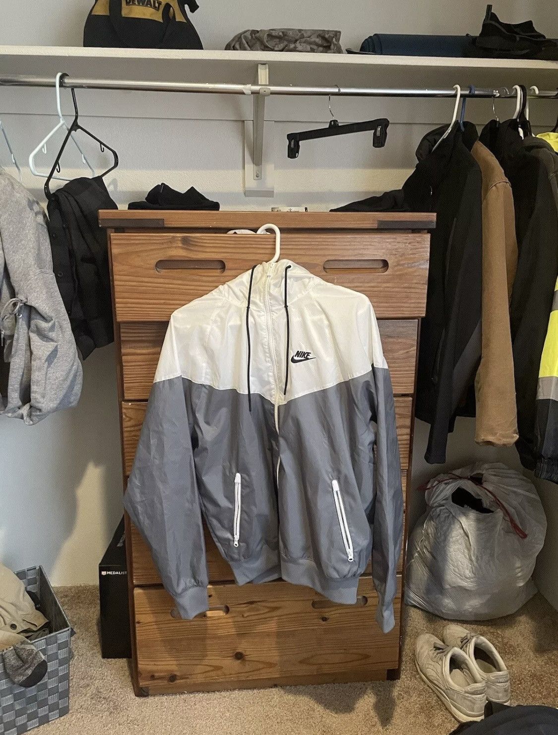 Nike Nike Windrunner | men S Size US S / EU 44-46 / 1 - 7 Thumbnail