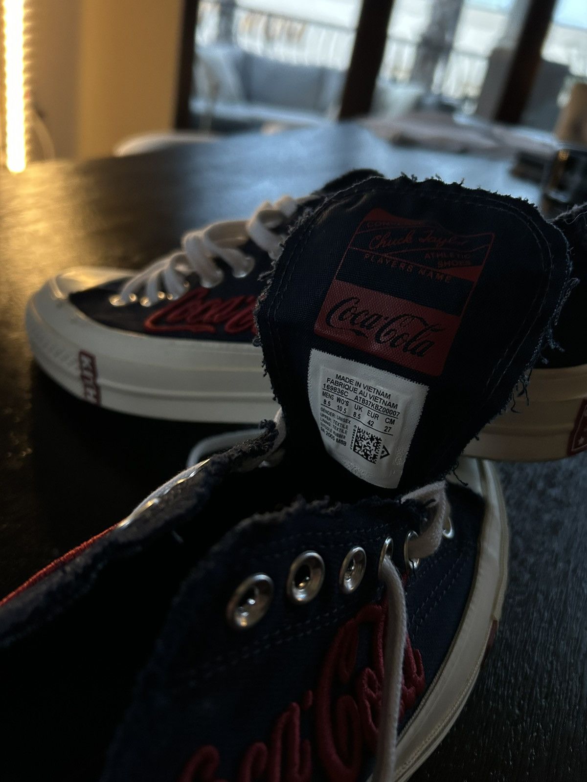 Converse × Kith Kith x CocaCola chuck Taylor lows Size US 8.5 / EU 41-42 - 9 Thumbnail
