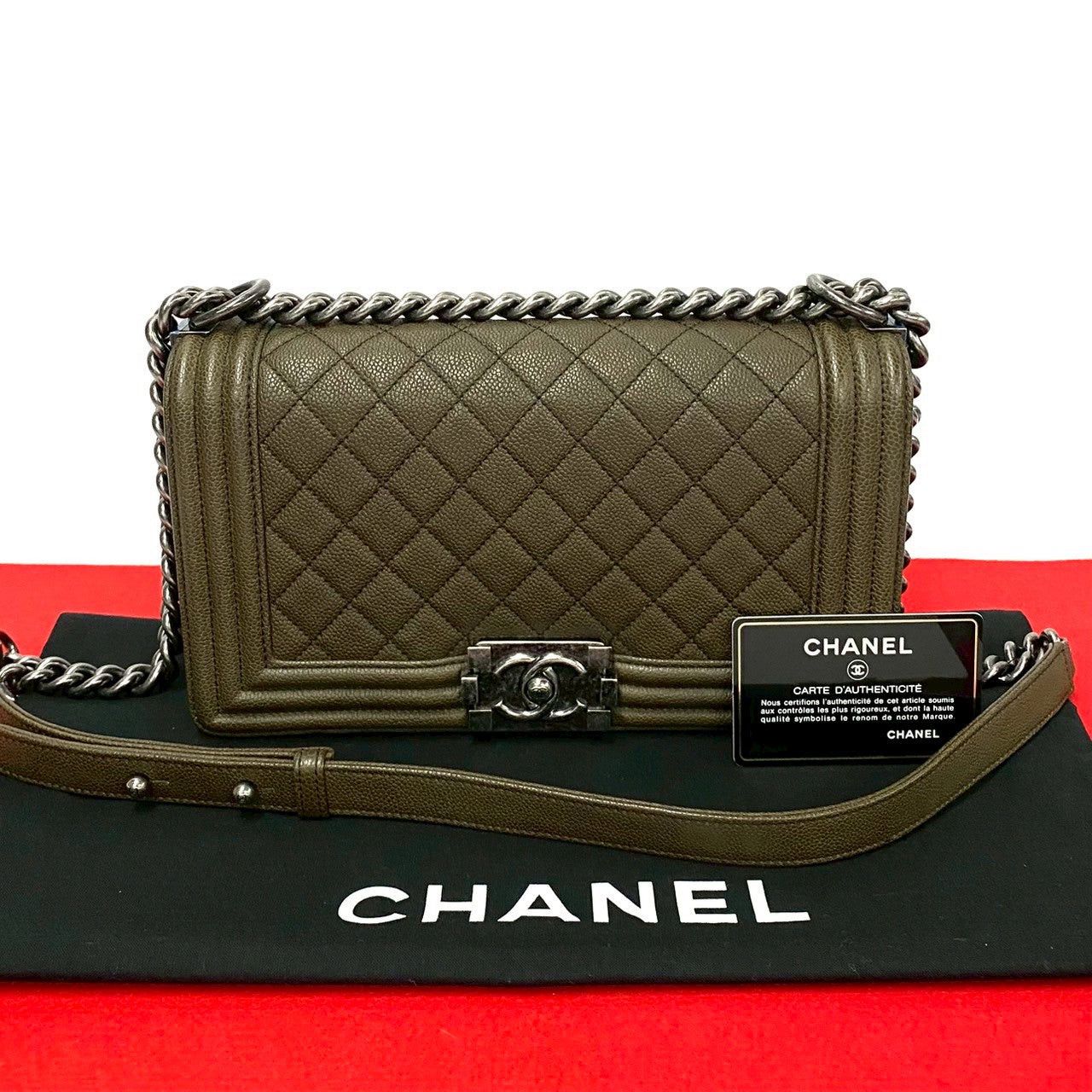 Chanel Chanel Shoulder Bag Green Leather Size ONE SIZE - 1 Thumbnail