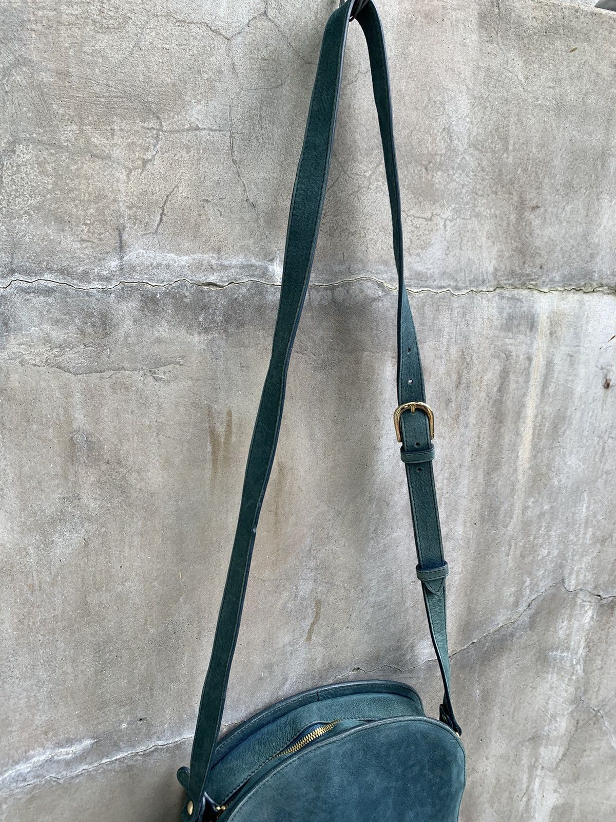 A.P.C. Sac Demi Lune Suede Shoulder Bag Size ONE SIZE - 8 Thumbnail