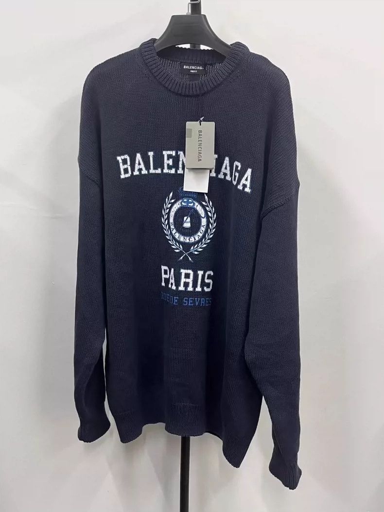 Balenciaga Balenciaga Logo college crew-neck pullover Size US S / EU 44-46 / 1 - 1 Thumbnail