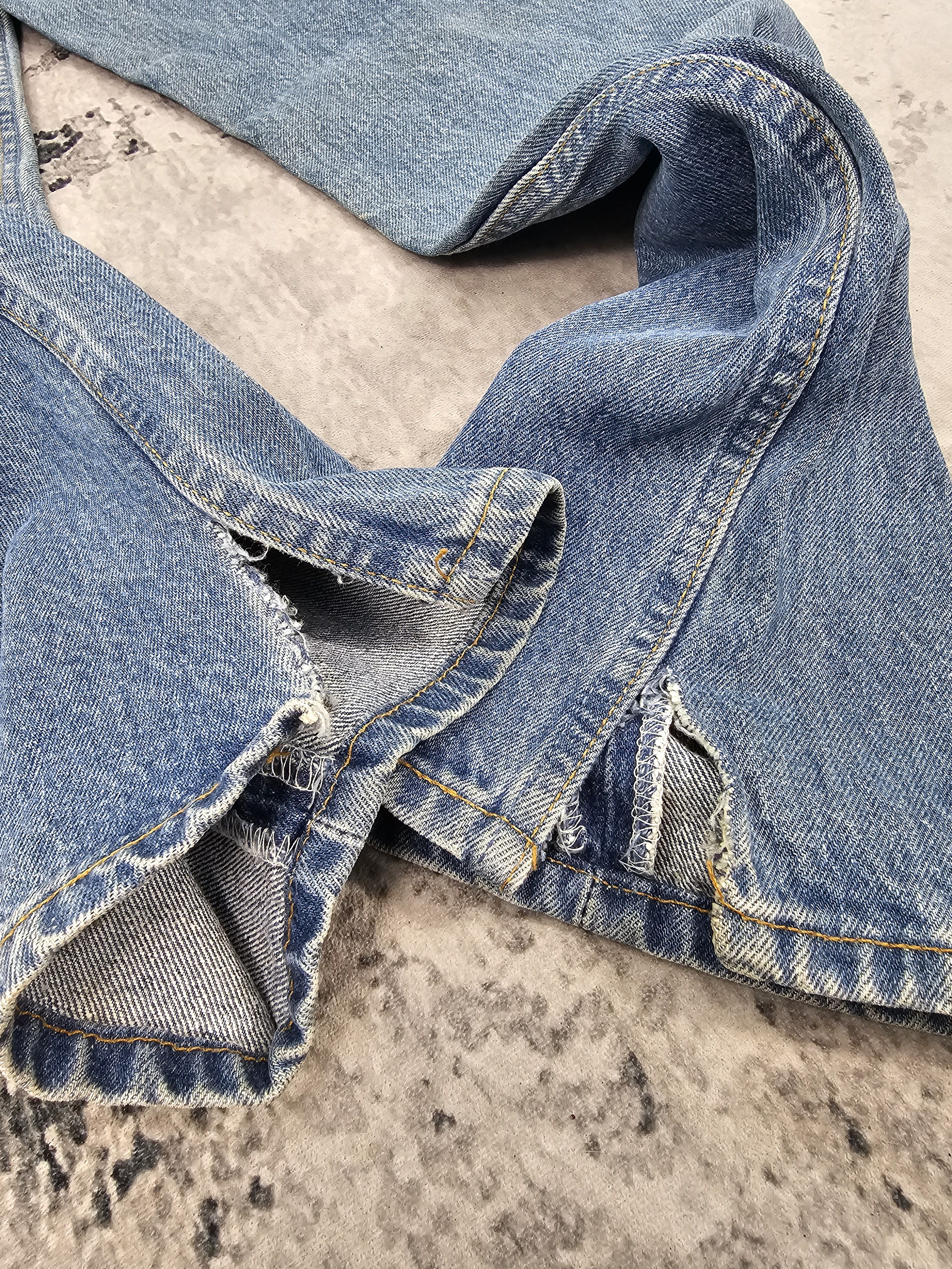 Levi's Vintage LEVIS 501 Ripped Blue Jeans L0449 Size 27X31.5 Size US 27 - 11 Thumbnail