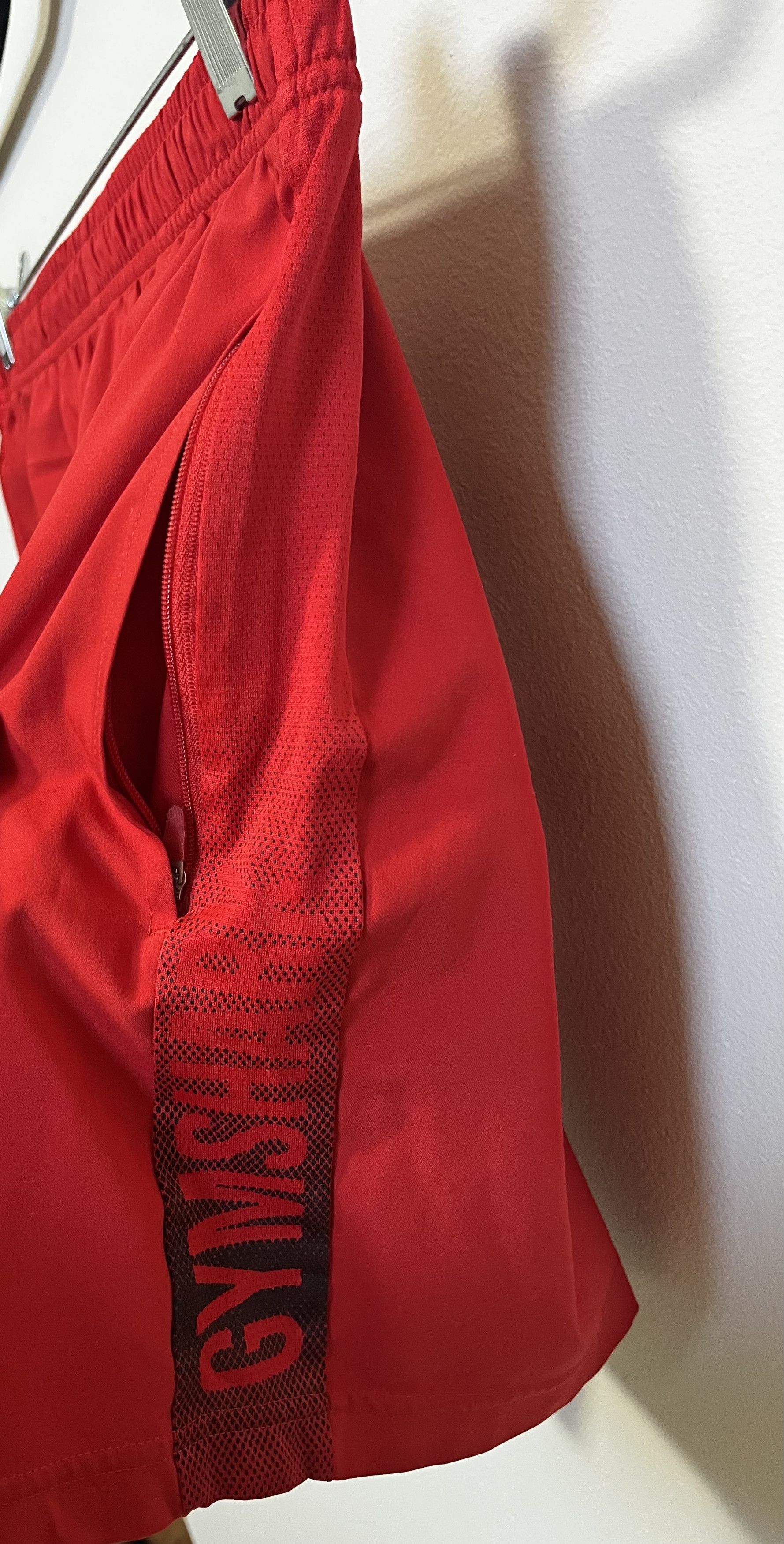 Gymshark Gymshark Men's Training SHorts Red (Size M) Zipper Pockets Size US 32 / EU 48 - 3 Thumbnail