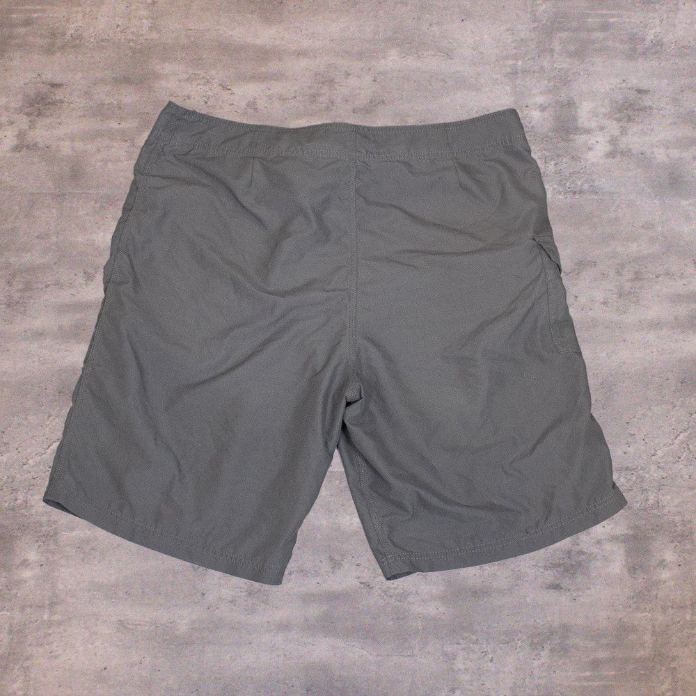 Vintage VTG Y2K 2000's Oakley Crazy Baggy Cargo Grey Water Shorts Size US 40 / EU 56 - 2 Thumbnail