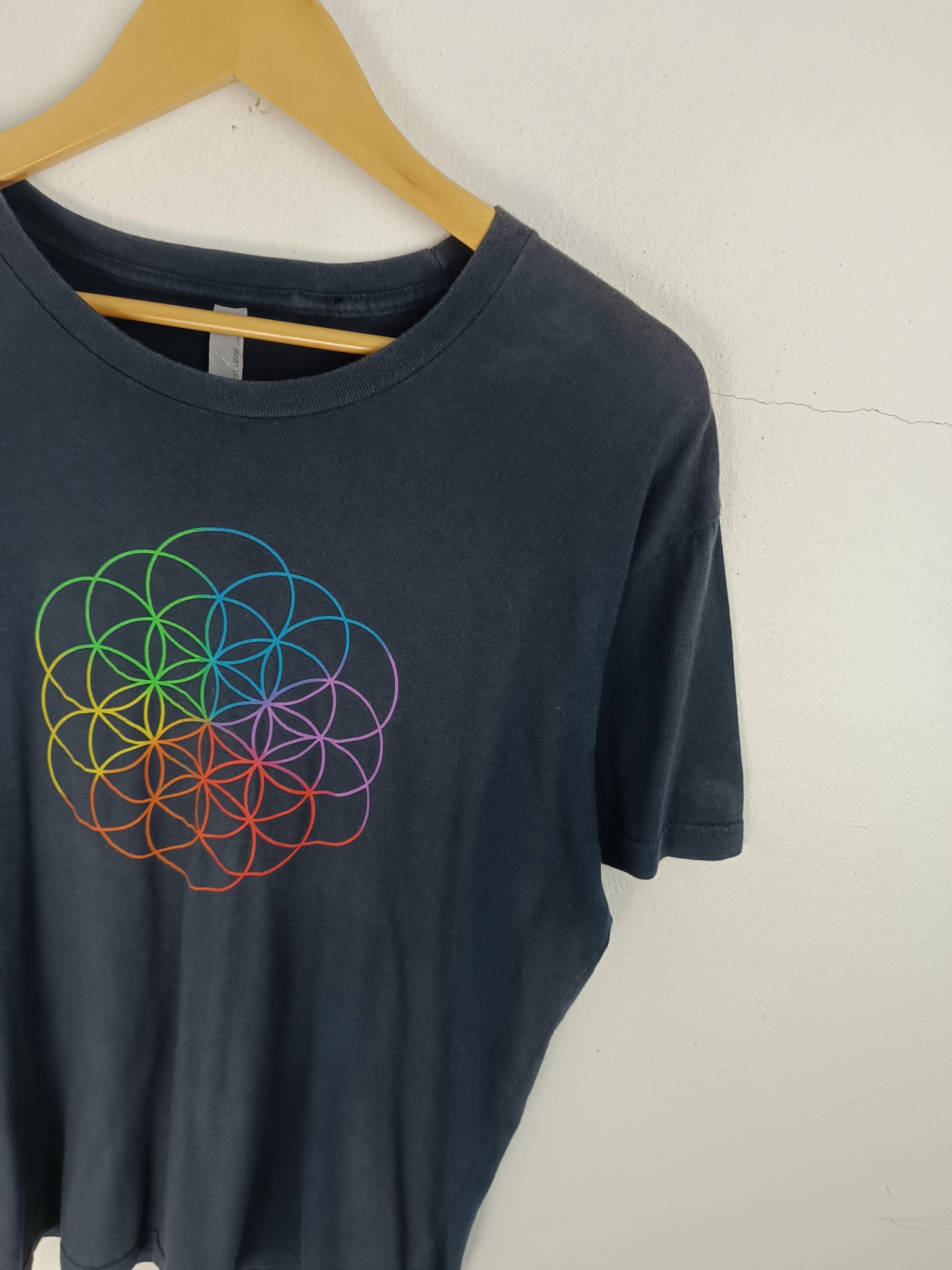 Band Tees VINTAGE 2016 COLDPLAY HEAD FULL OF STARS TOUR TEE sting u2 Size US M / EU 48-50 / 2 - 8 Thumbnail