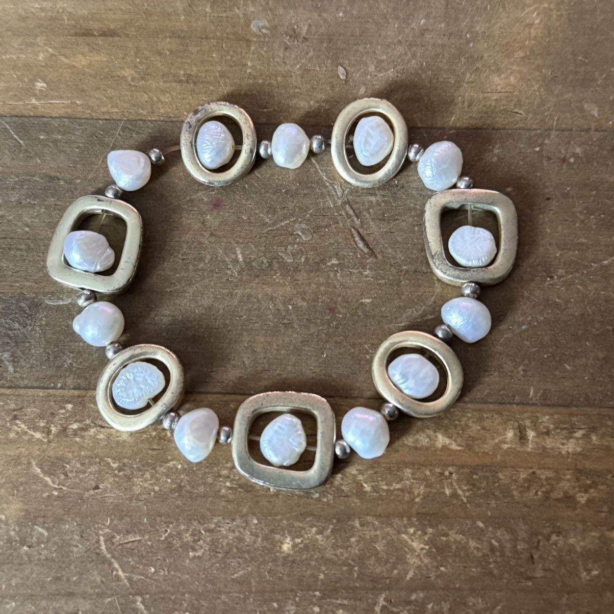 Other Brushed gold tone geometric pearl stretch bracelet Size ONE SIZE - 6 Thumbnail