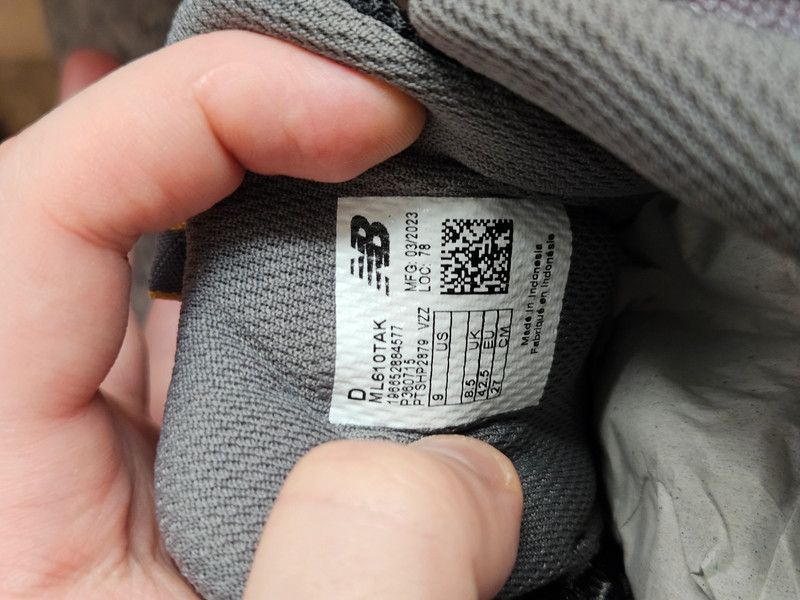 New Balance New Balance 610 42.5 Size US 9.5 / EU 42-43 - 4 Thumbnail