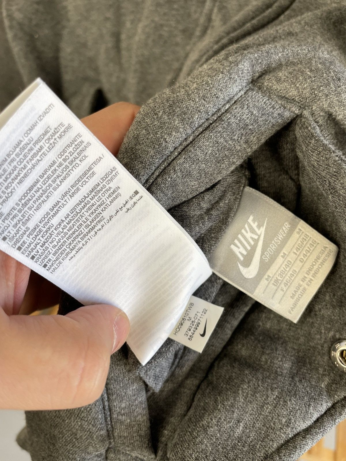 Nike Nike vintage reversible bomber jacket size M Size US M / EU 48-50 / 2 - 10 Thumbnail