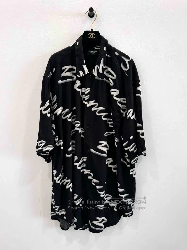 Balenciaga Balenciaga Full Printed Logo Black Short Sleeve Shirt Size XS / US 0-2 / IT 36-38 - 1 Thumbnail