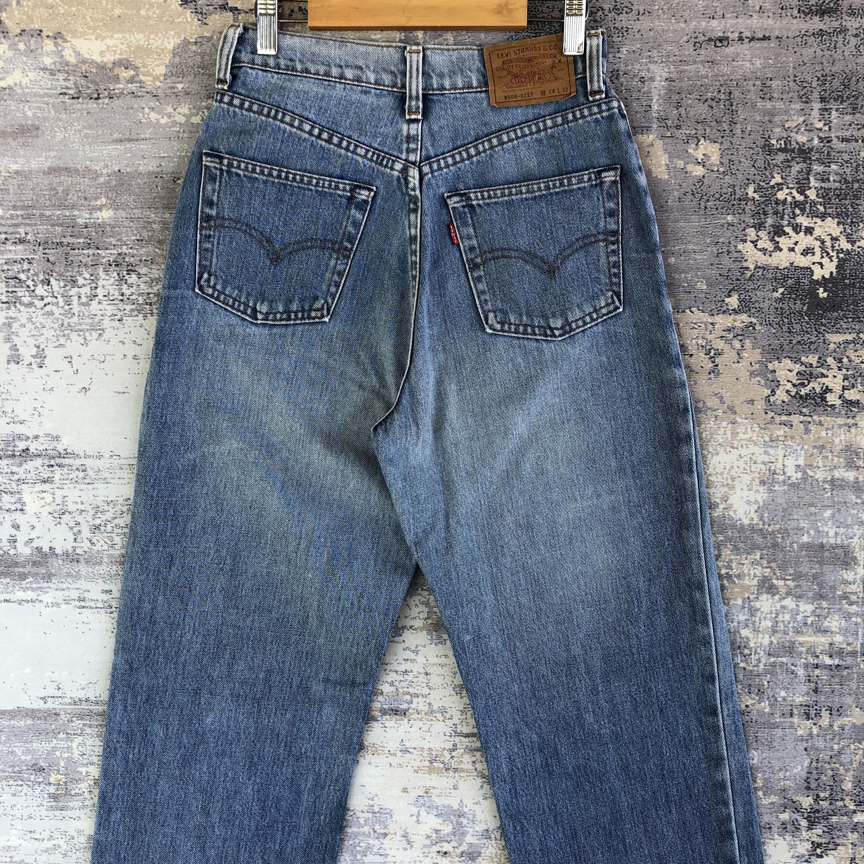 Levi's Vintage Levis 509 Faded Baggy Jeans Levi's Light Wash Denim Size 22" - 4 Thumbnail