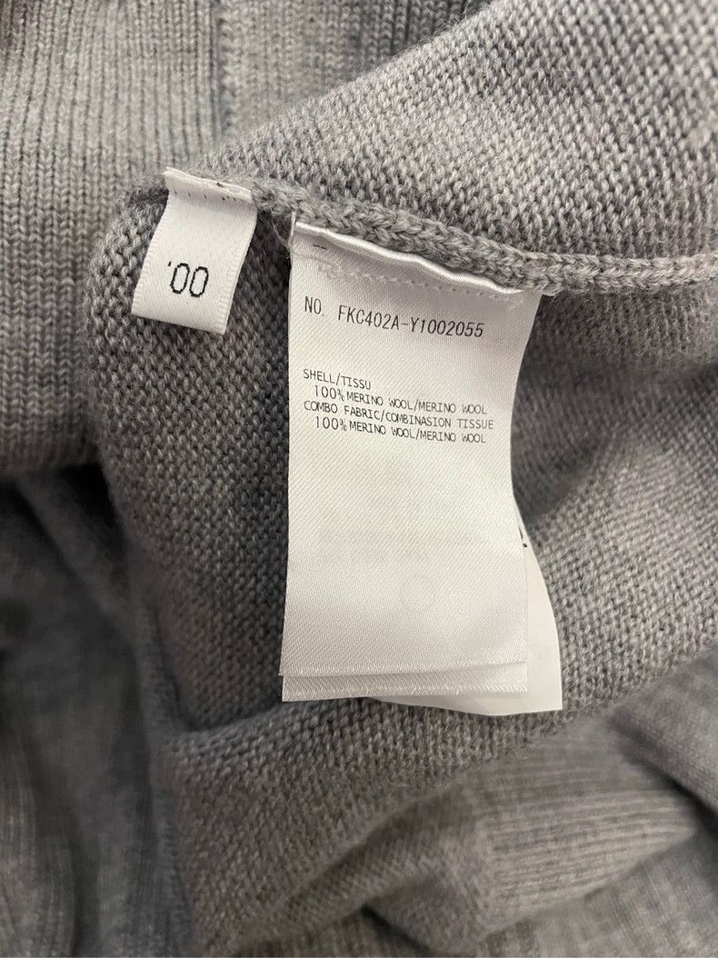 Thom Browne Thom Browne Size 00 Gray four-striped wool cardigan jacket Size US XXS / EU 40 - 6 Thumbnail