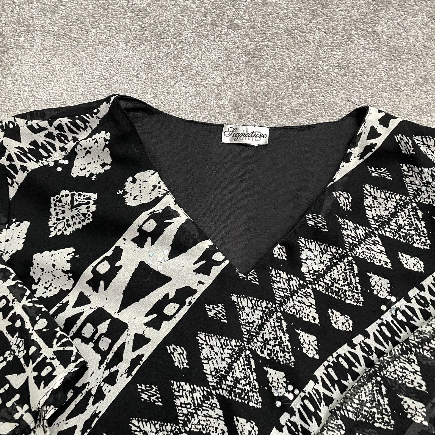 Vintage Signature JMB Blouse Womens 1X Black White Geometric V-Neck Sequin Casual Size XL / US 12-14 / IT 48-50 - 3 Thumbnail