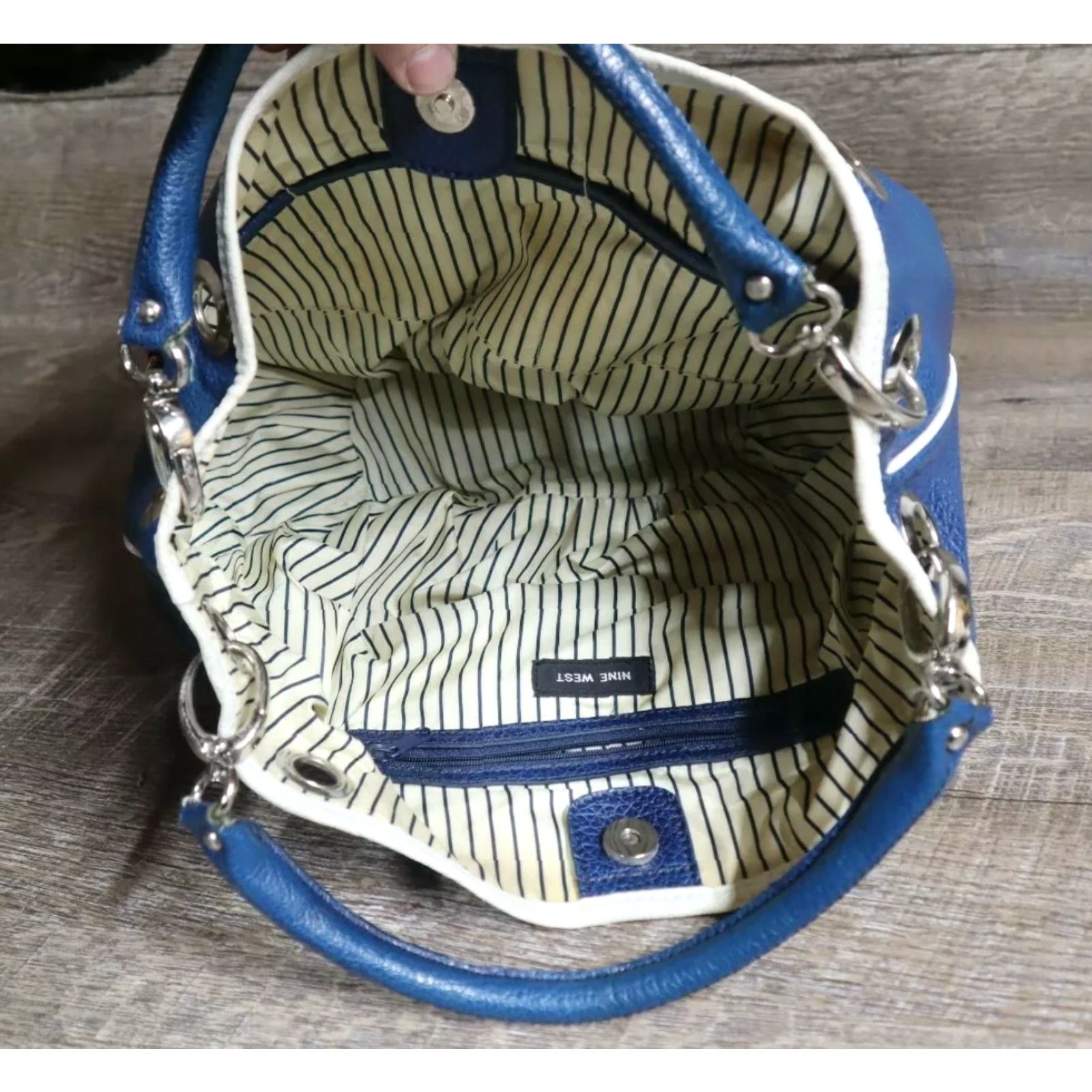Nine West NINE WEST Blue Messenger Handbag Shoulder Bag Womens Purse Vintage Pebbled Solid Faux Leather Small Bag Size ONE SIZE - 3 Thumbnail