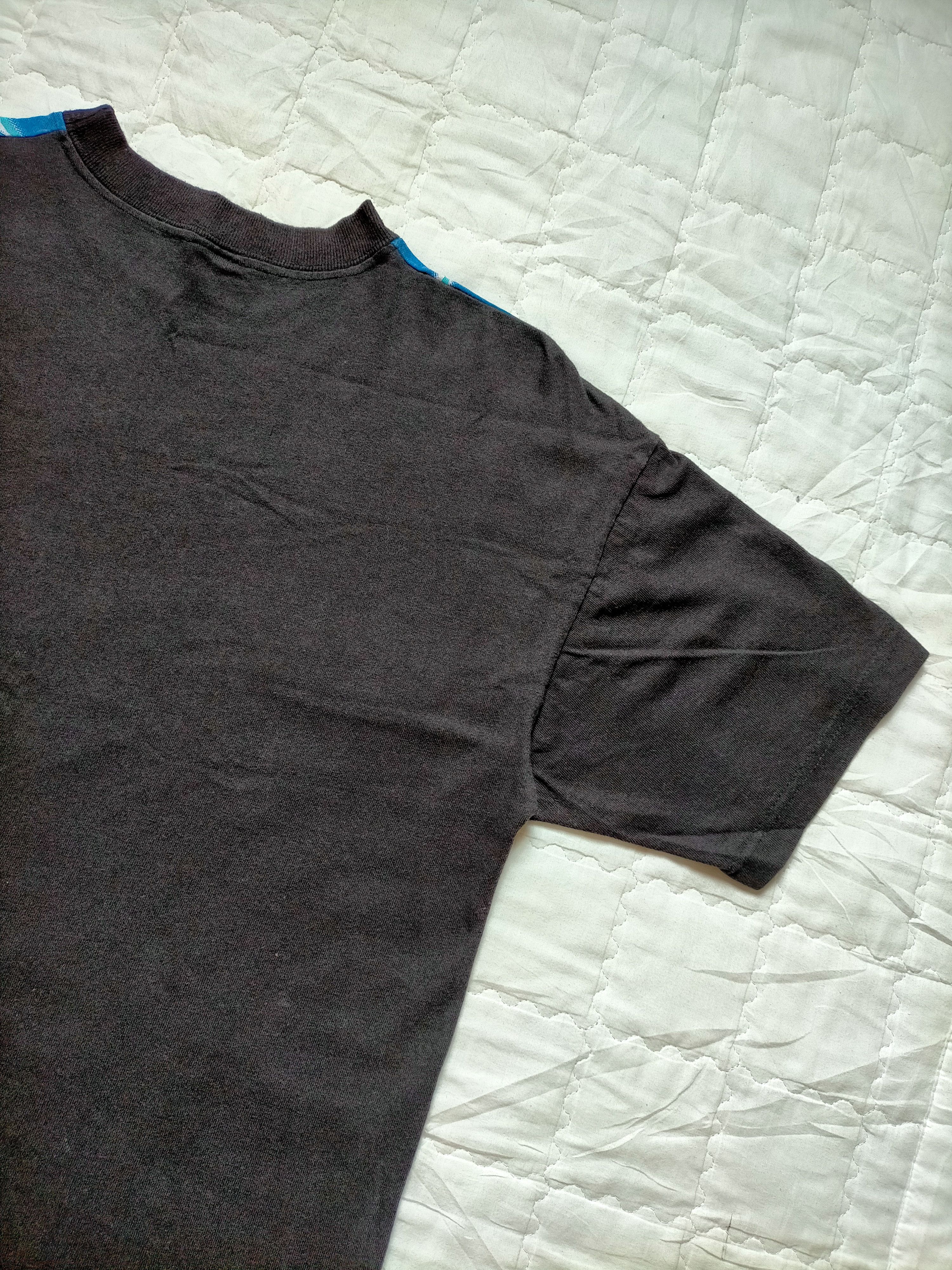 Vintage Vintage 1993 Jurassic Park tee Size US L / EU 52-54 / 3 - 10 Thumbnail