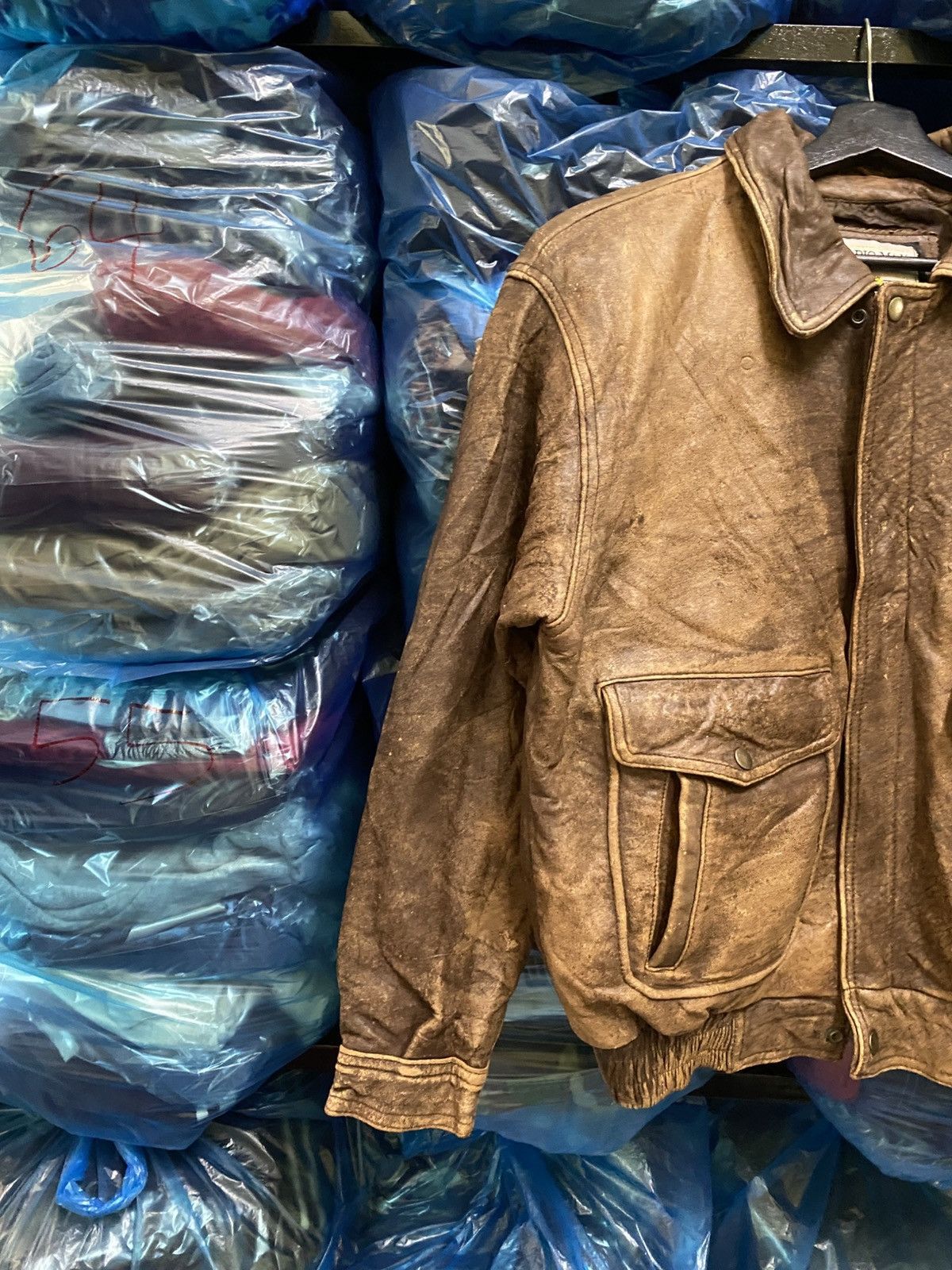 Other Vario Max Distressed Leather Bomber Jacket - Brown Aviator Size US M / EU 48-50 / 2 - 5 Thumbnail