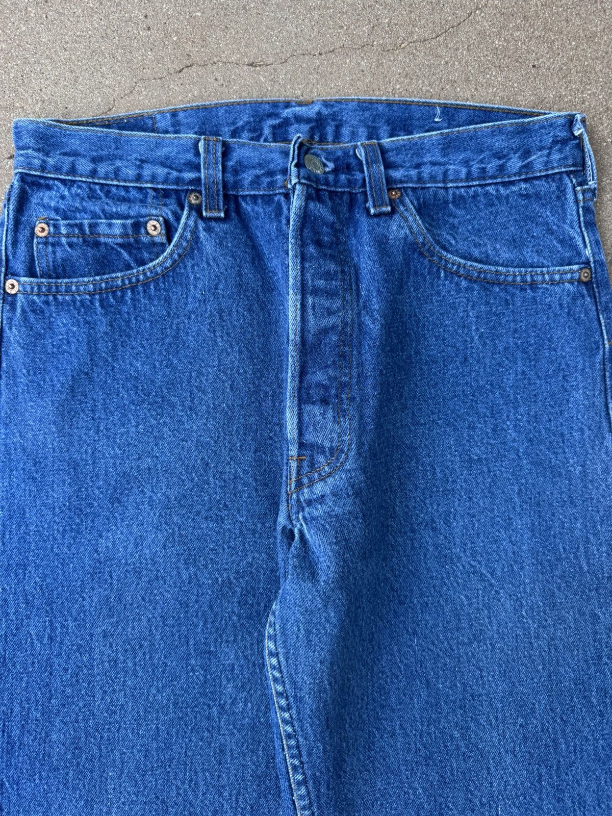 Levi's Vintage 80’s Levi’s 501xx Buttonfly Faded Denim Jeans 30x31 Size US 30 / EU 46 - 4 Thumbnail