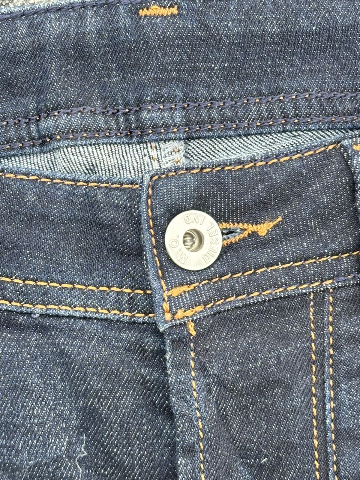 Diesel DIESEL 'Only The Brave' - MENS VINTAGE BLUE DENIM JEANS. Size US 30 / EU 46 - 11 Thumbnail