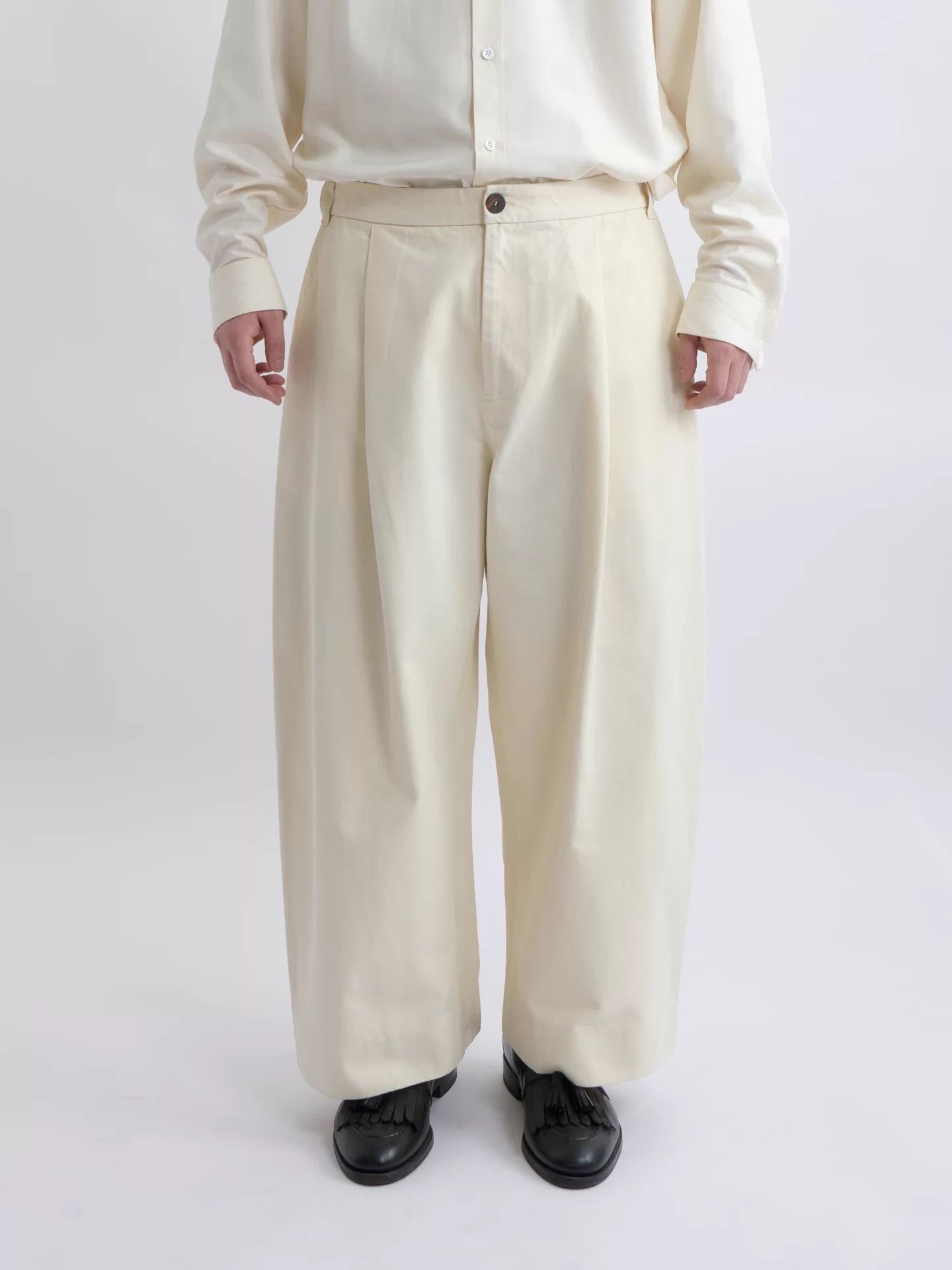 Studio Nicholson STUDIO NICHOLSON Cream High-Waist Wide-Leg Pants XL Size US 36 / EU 52 - 1 Thumbnail