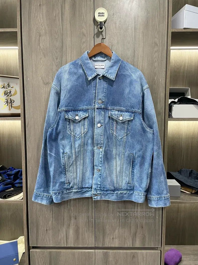 Balenciaga Balenciaga Fluorescent Pink Double B Denim Jacket Size US XS / EU 42 / 0 - 1 Thumbnail