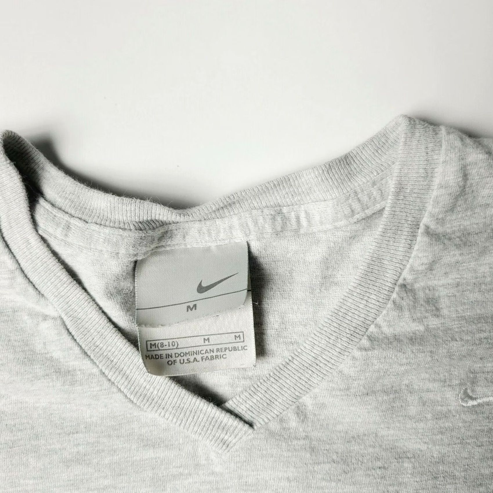 Nike VINTAGE Nike Women's T-Shirt Swoosh Grey Embroidered Logo Medium M 90s Y2K Adults Womens Size M / US 6-8 / IT 42-44 - 2 Thumbnail
