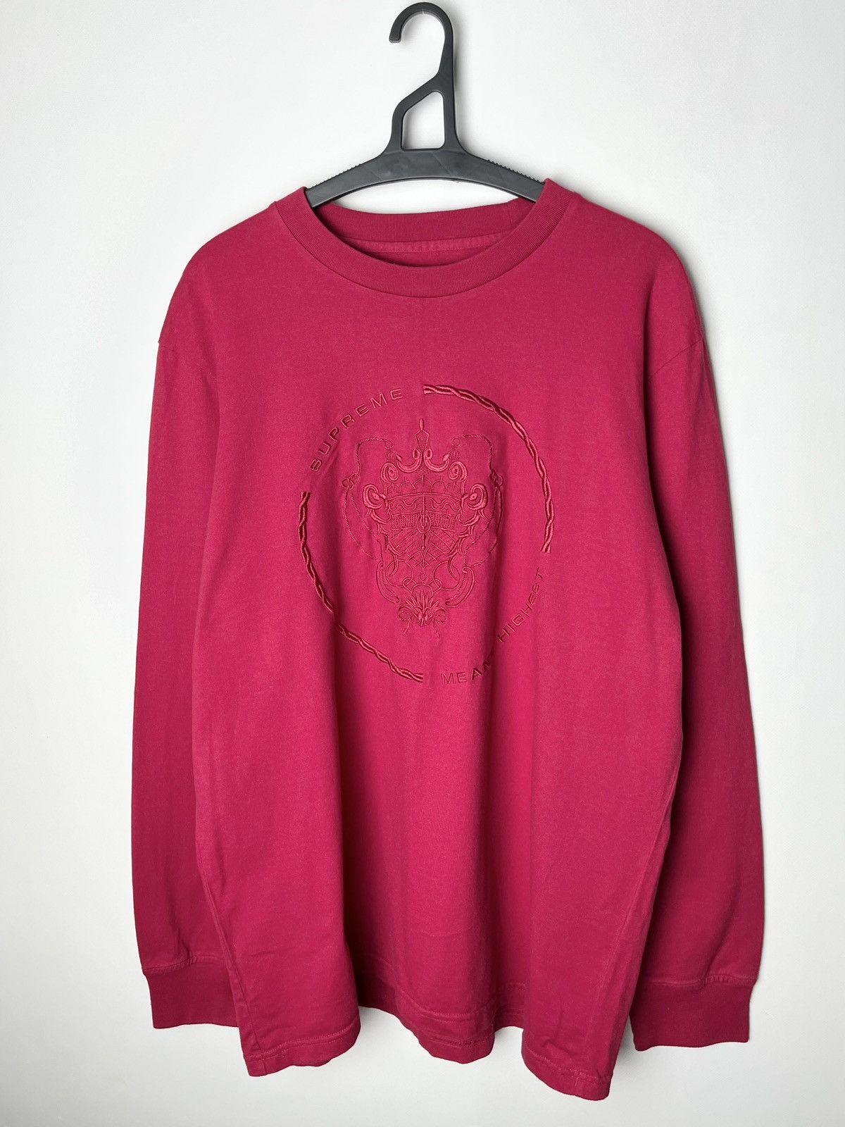 Supreme Supreme Crest Top Magenta Men's - FW18 Size US L / EU 52-54 / 3 - 1 Thumbnail