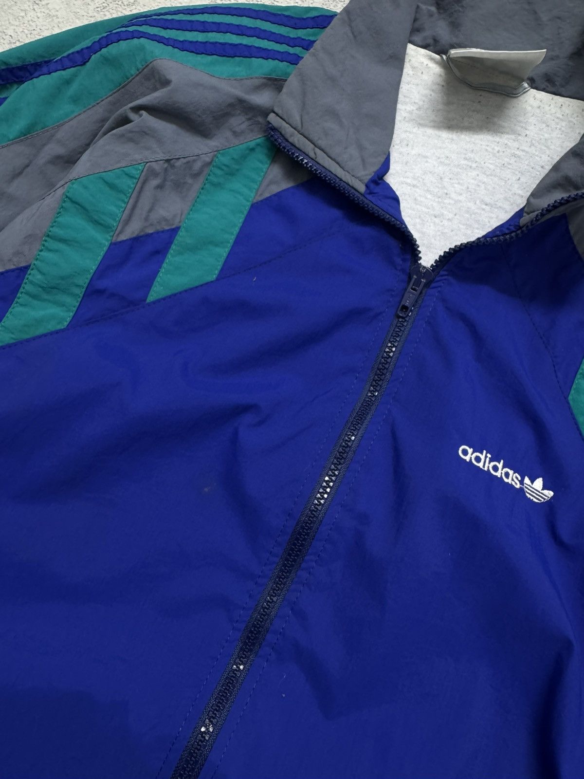 Adidas Vintage Adidas Originals Track Top Jacket Size US M / EU 48-50 / 2 - 9 Thumbnail