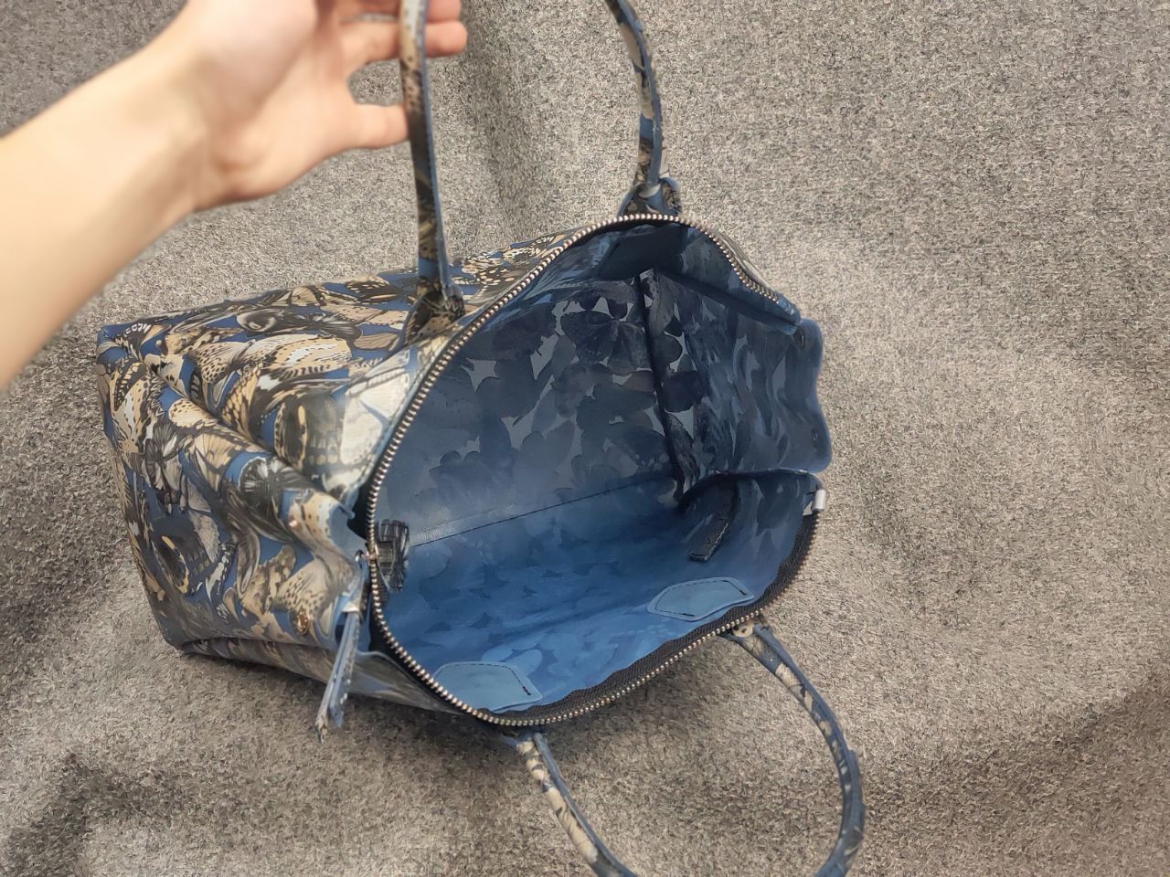 Gianni Chiarini Gianni Chiarini Italy Designer handbag Gum bag butterfly Size ONE SIZE - 13 Thumbnail