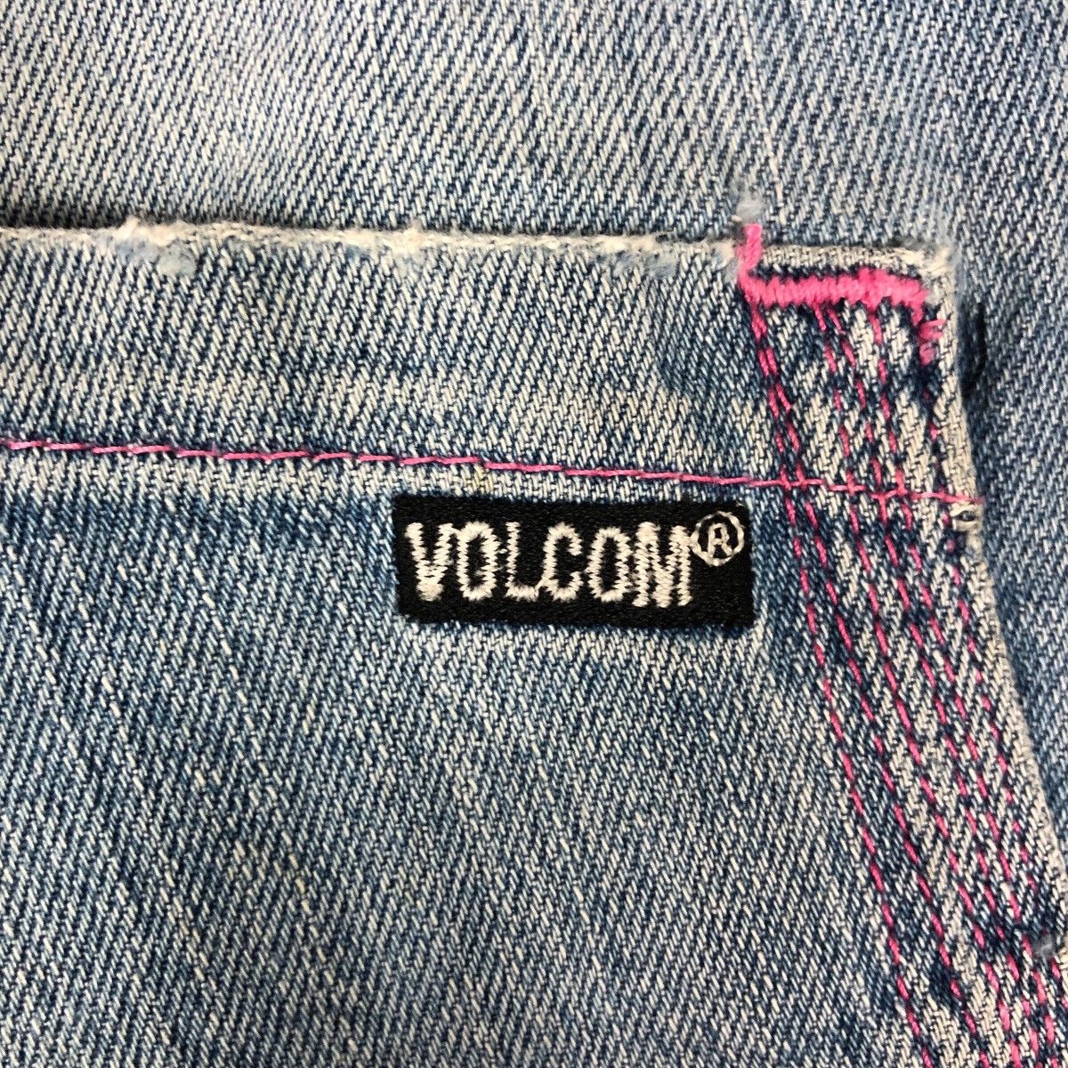 Volcom Vintage Volcom Distressed Faded Denim Jeans Size US 36 / EU 52 - 15 Thumbnail