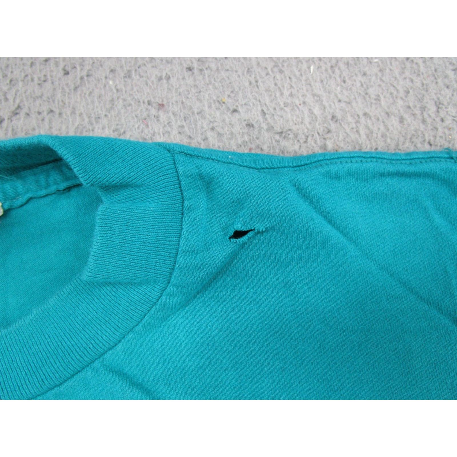 Vintage VINTAGE Universal Studios Hollywood T-Shirt Mens L Green 90s USA Theme Crew Neck Short Sleeve Cotton Shirt Size US L / EU 52-54 / 3 - 3 Thumbnail