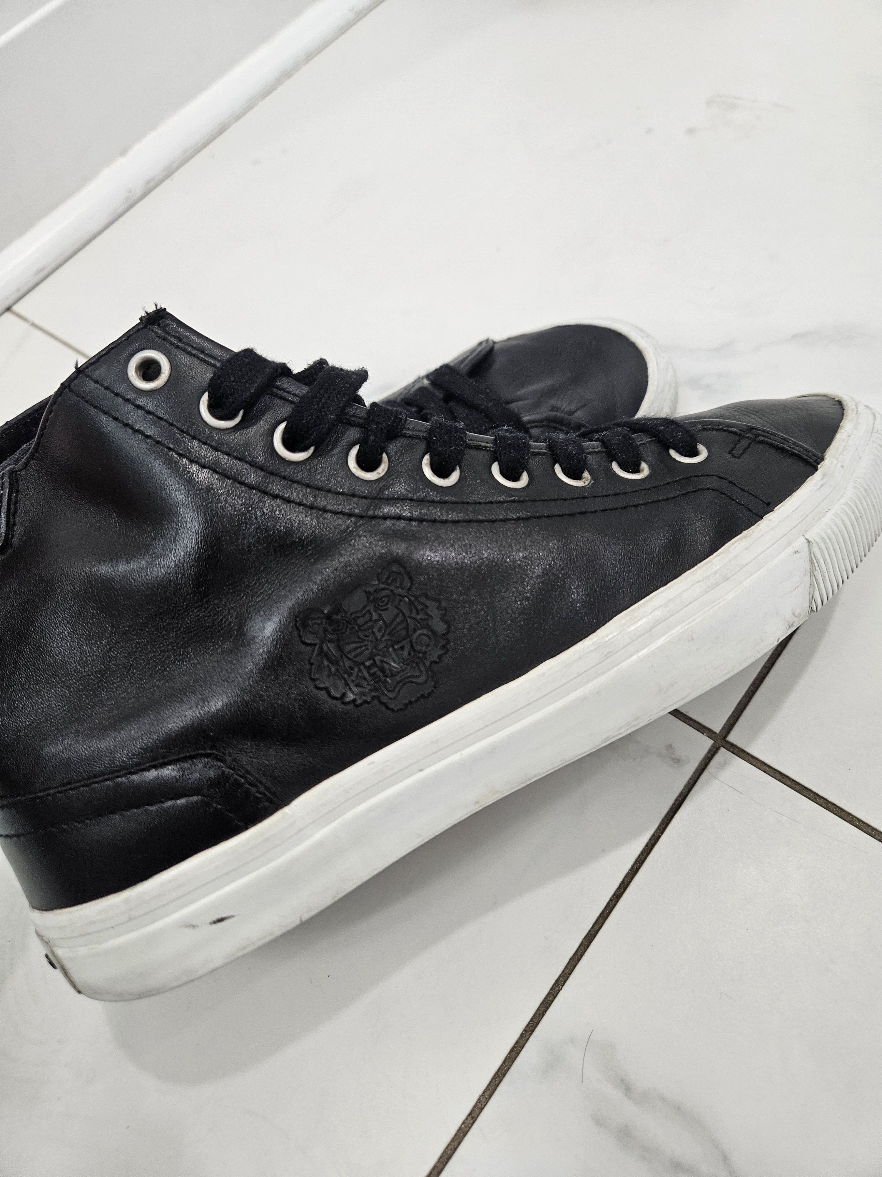 Kenzo Kenzo Black Leather High-Top Sneakers | Embossed Tiger Logo Size US 8 / EU 41 - 6 Thumbnail