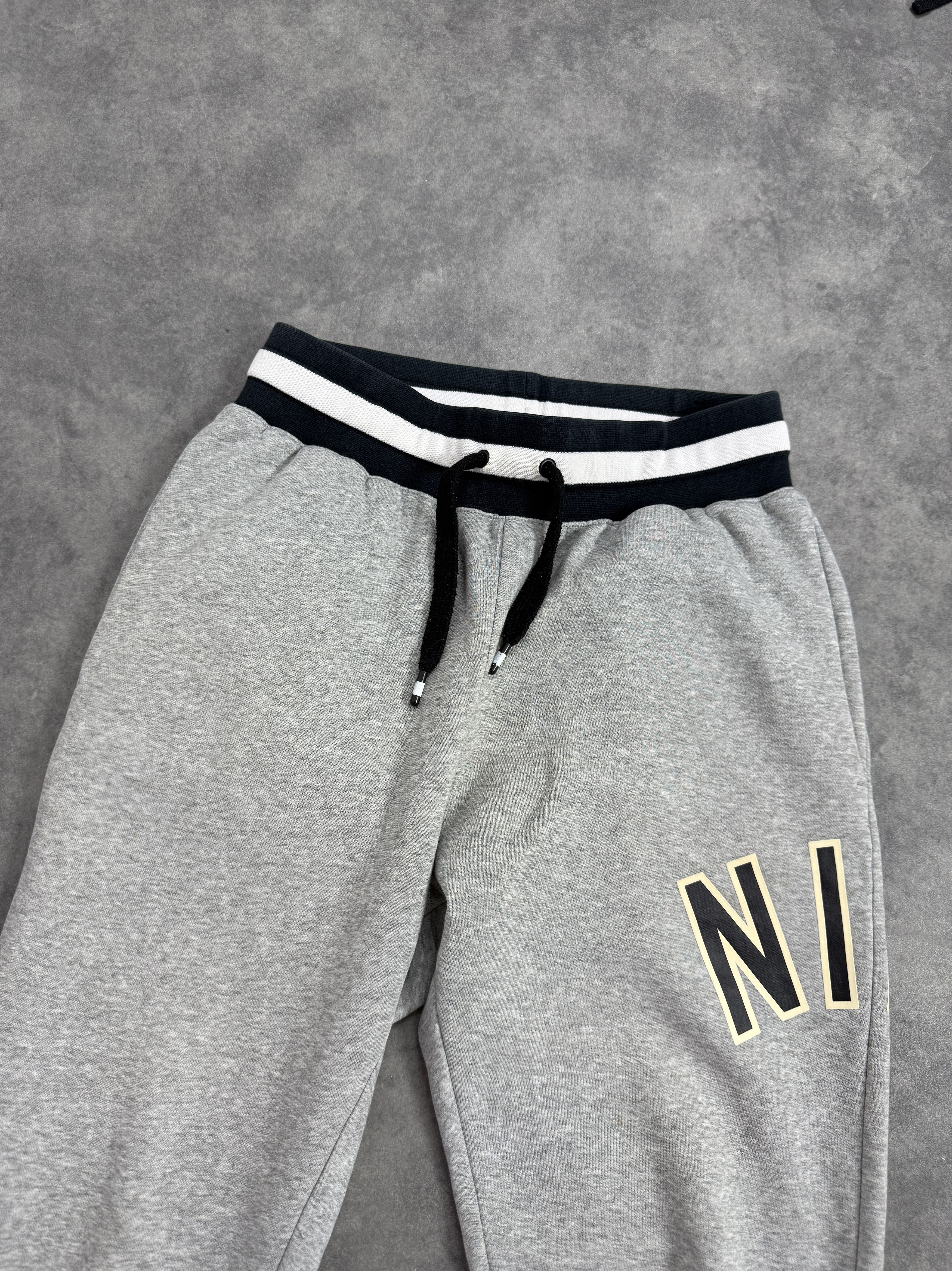 Nike Nike Sweatpants Baggy Big Logo at Thigh Size US 30 / EU 46 - 3 Thumbnail