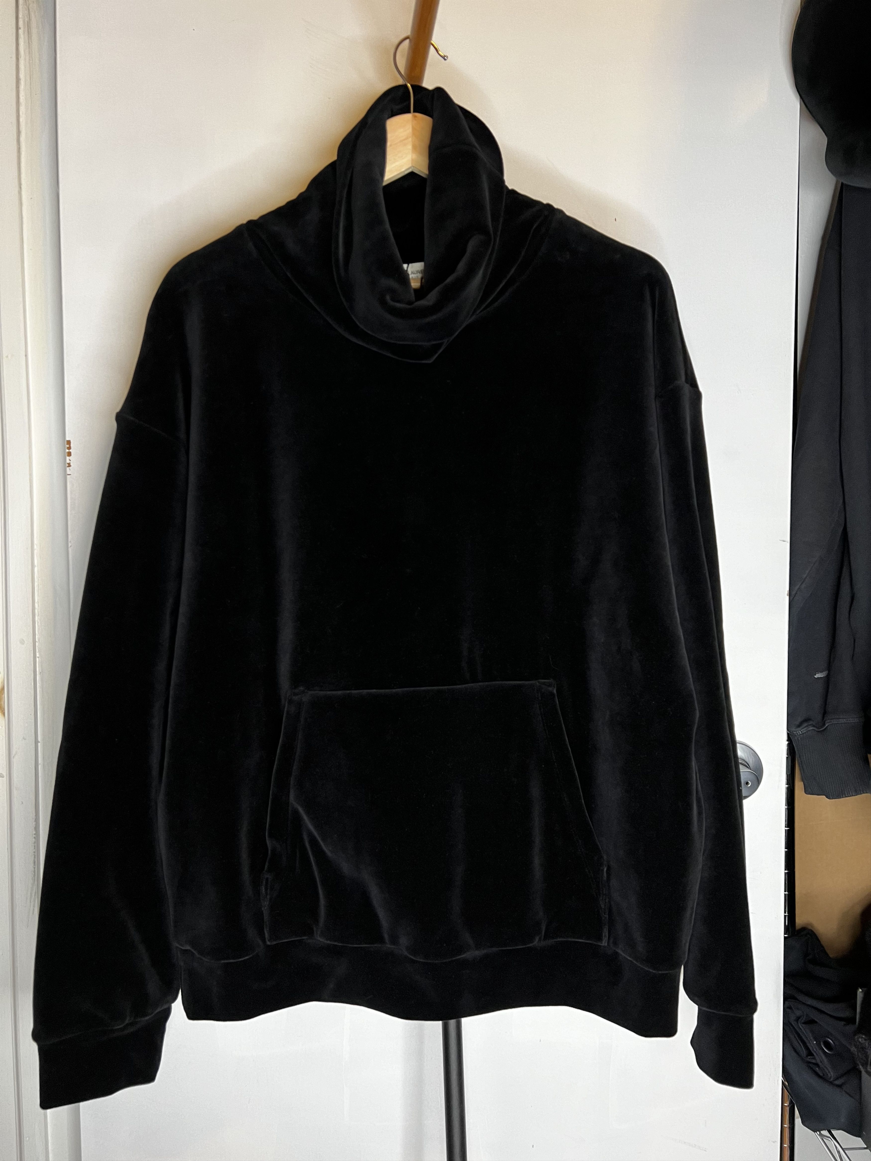 Saint Laurent Paris Velvet turtleneck sweatshirt Size US XXL / EU 58 / 5 - 2 Thumbnail