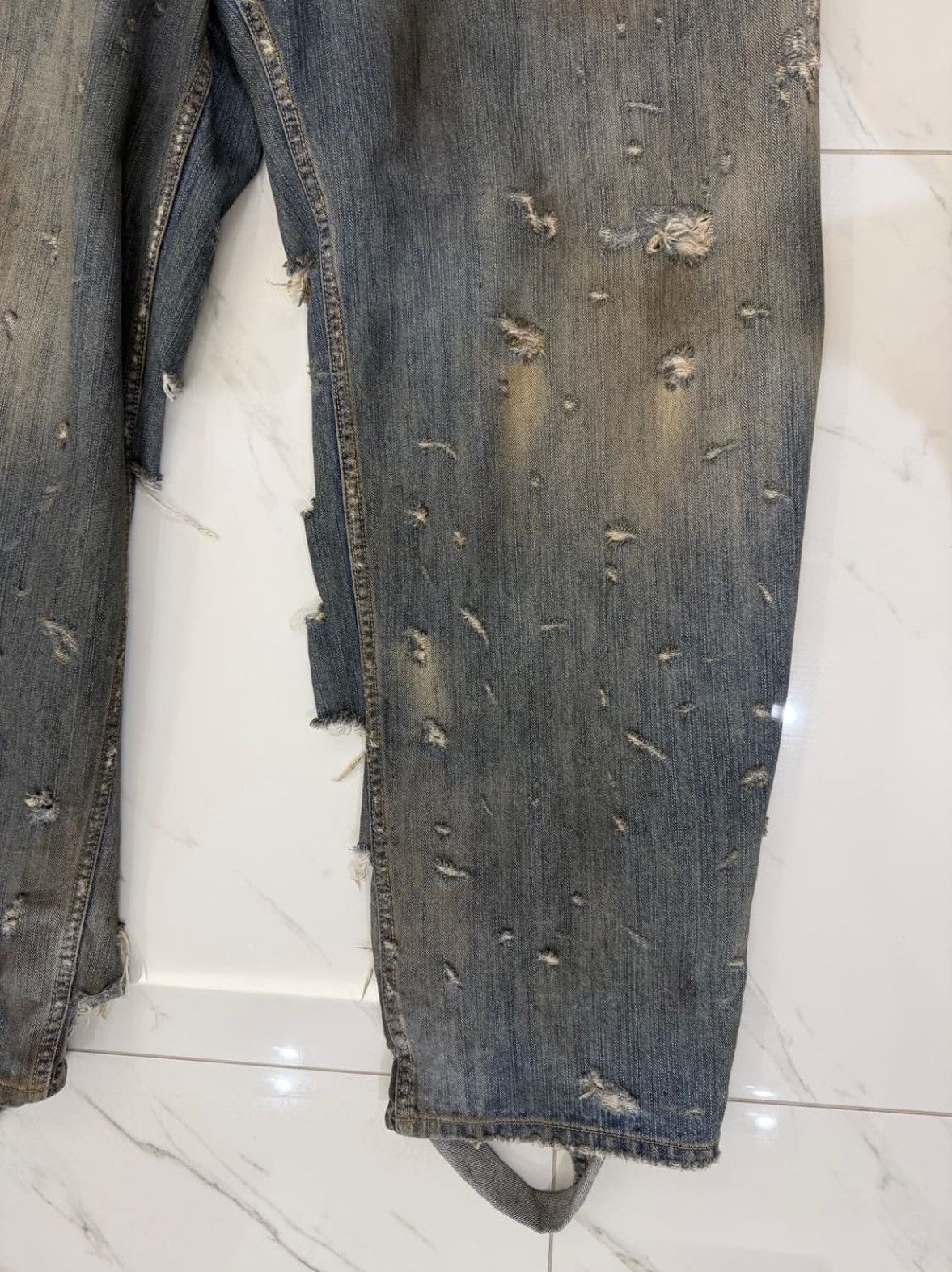 Balenciaga Balenciaga Super Destroyed Jeans Size US 31 - 5 Thumbnail