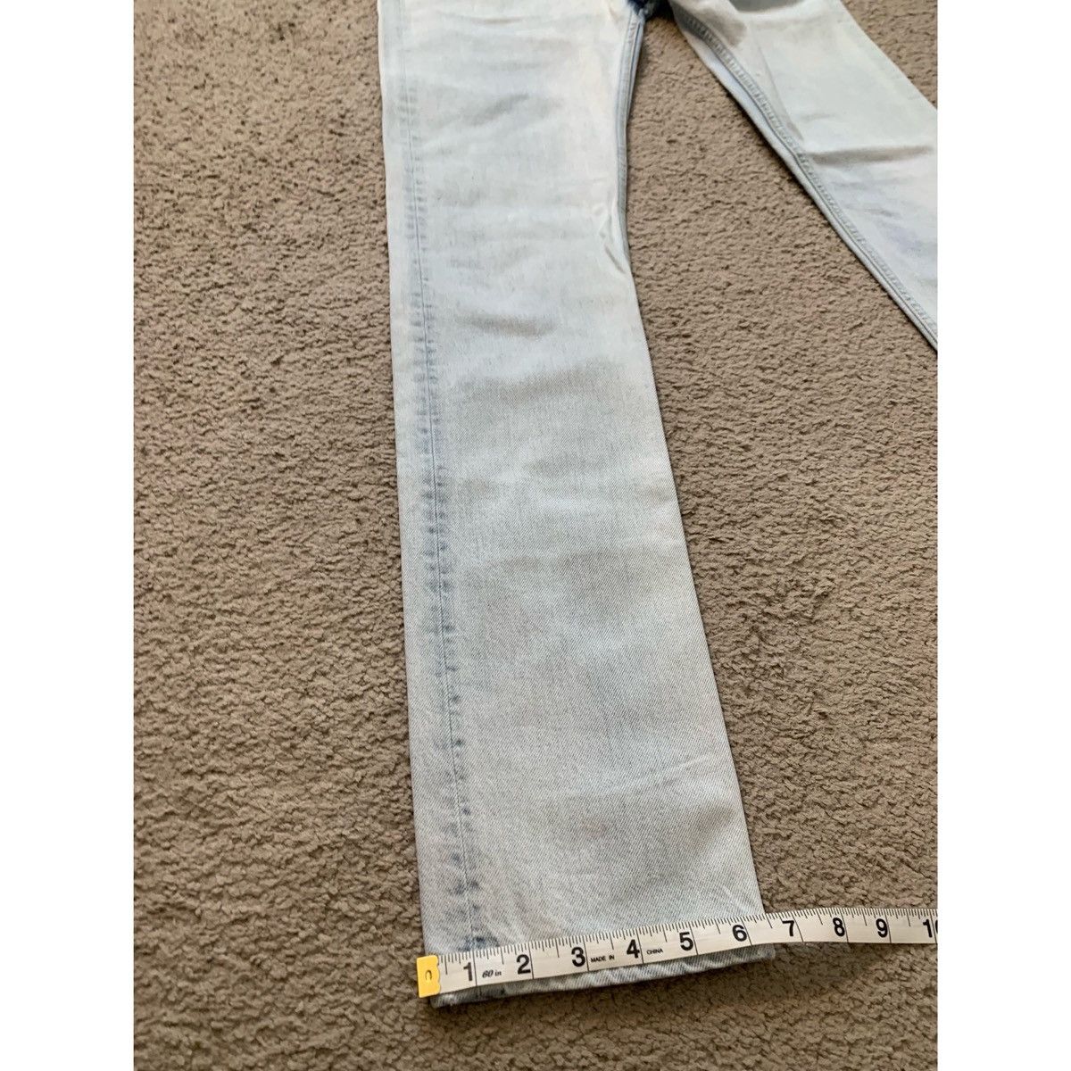 Helmut Lang HELMUT LANG LO DRAINPIPE LIGHT WASH JEANS Size US 29 - 9 Thumbnail