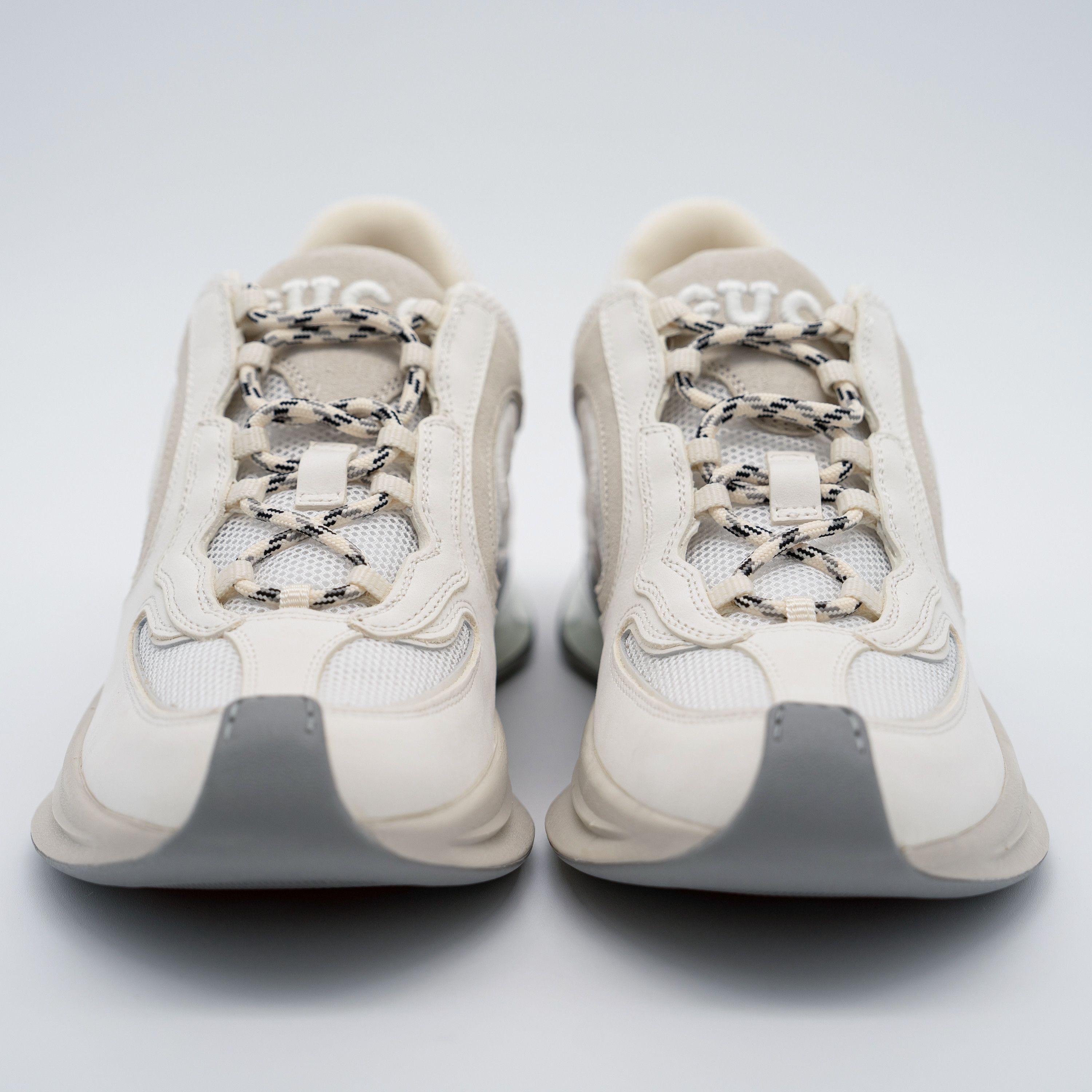 Gucci 11.5G 12 us Gucci Run Suede Sneakers White Cream Size US 12 / EU 45 - 2 Thumbnail