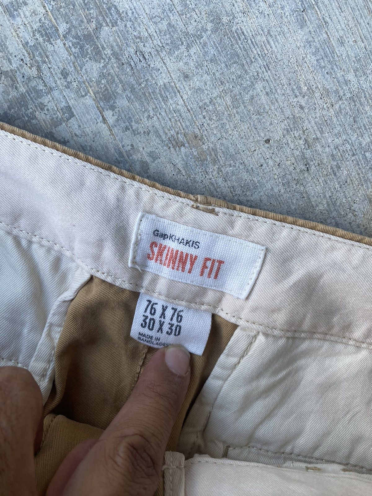 Gap × Voodoo Tactical ⚡️Steals⚡️ Gap khakis skinny fit cargo pants Size US 32 / EU 48 - 11 Thumbnail