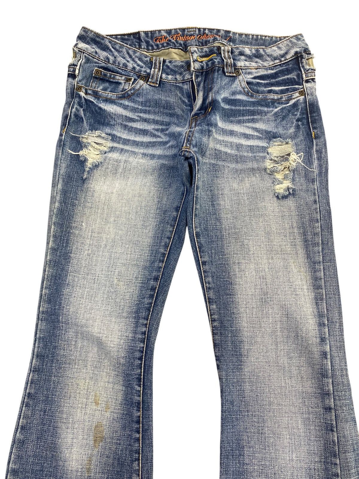 Japanese Brand Japanese Brand Faded Light Wash Style Flare Jeans Size US 30 / EU 46 - 2 Thumbnail