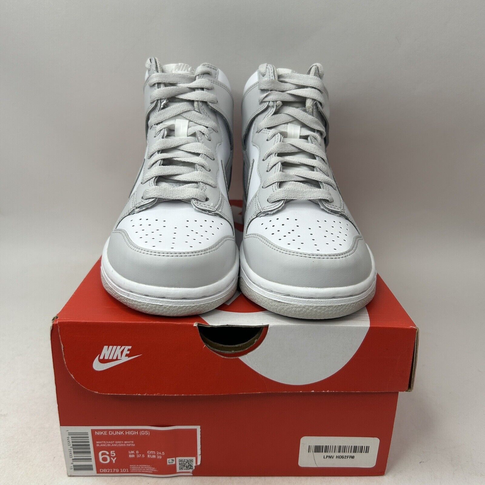 Nike Nike Dunk High GS “Vast Grey” 2024 Size US 8 / IT 38 - 2 Thumbnail