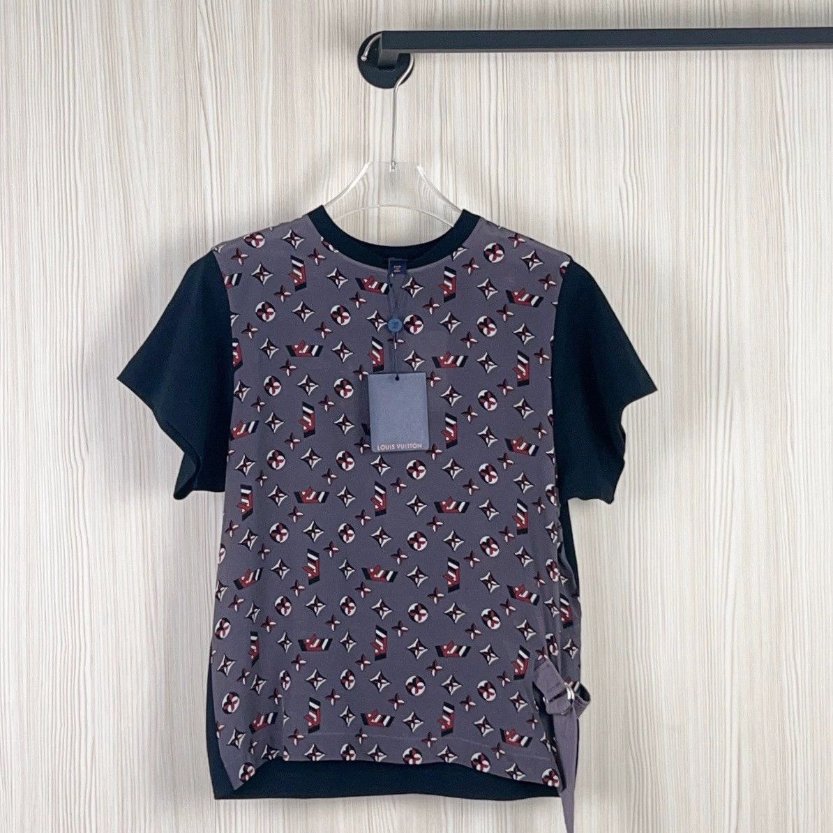 Louis Vuitton louis vuitton short sleeve t-shirt in size M Size US M / EU 48-50 / 2 - 1 Thumbnail