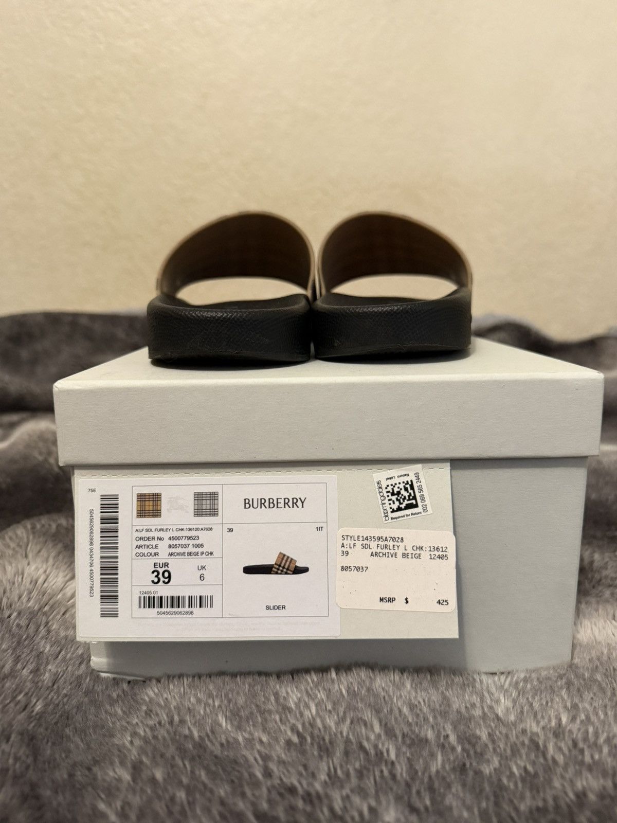 Burberry Burberry Slides Size US 7.5 / IT 37.5 - 4 Thumbnail