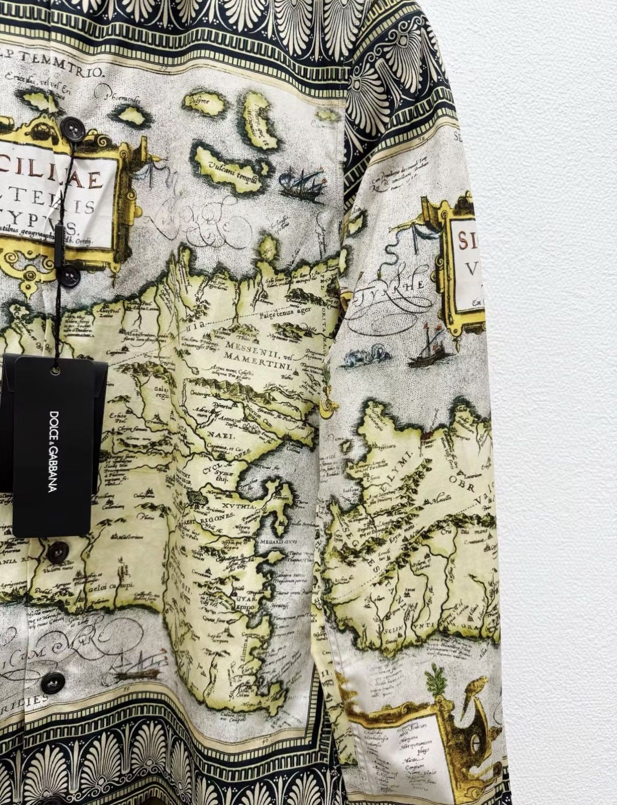Dolce & Gabbana Dolce & Gabbana 100% Cotton Long Sleeve Shirt J30 Size US S / EU 44-46 / 1 - 3 Thumbnail