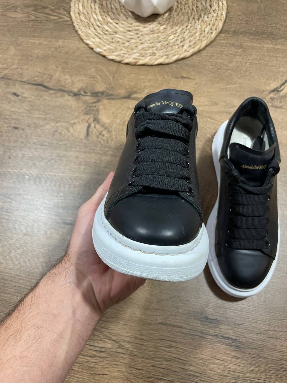 Alexander McQueen Alexander McQueen Oversized Sneakers Size 36 Size US 6 / IT 36 - 4 Thumbnail