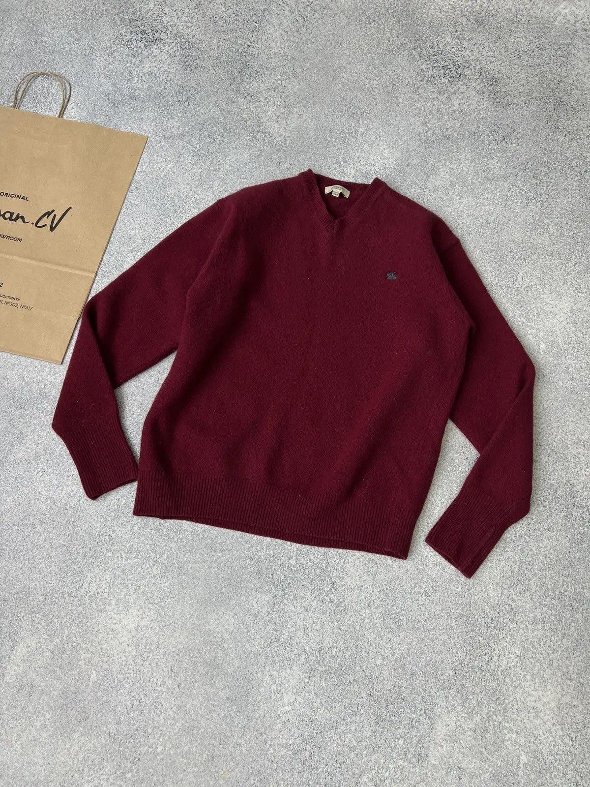 Burberry × Vintage Vintage Burberry cashmere wool v-neck sweater Size US M / EU 48-50 / 2 - 2 Thumbnail