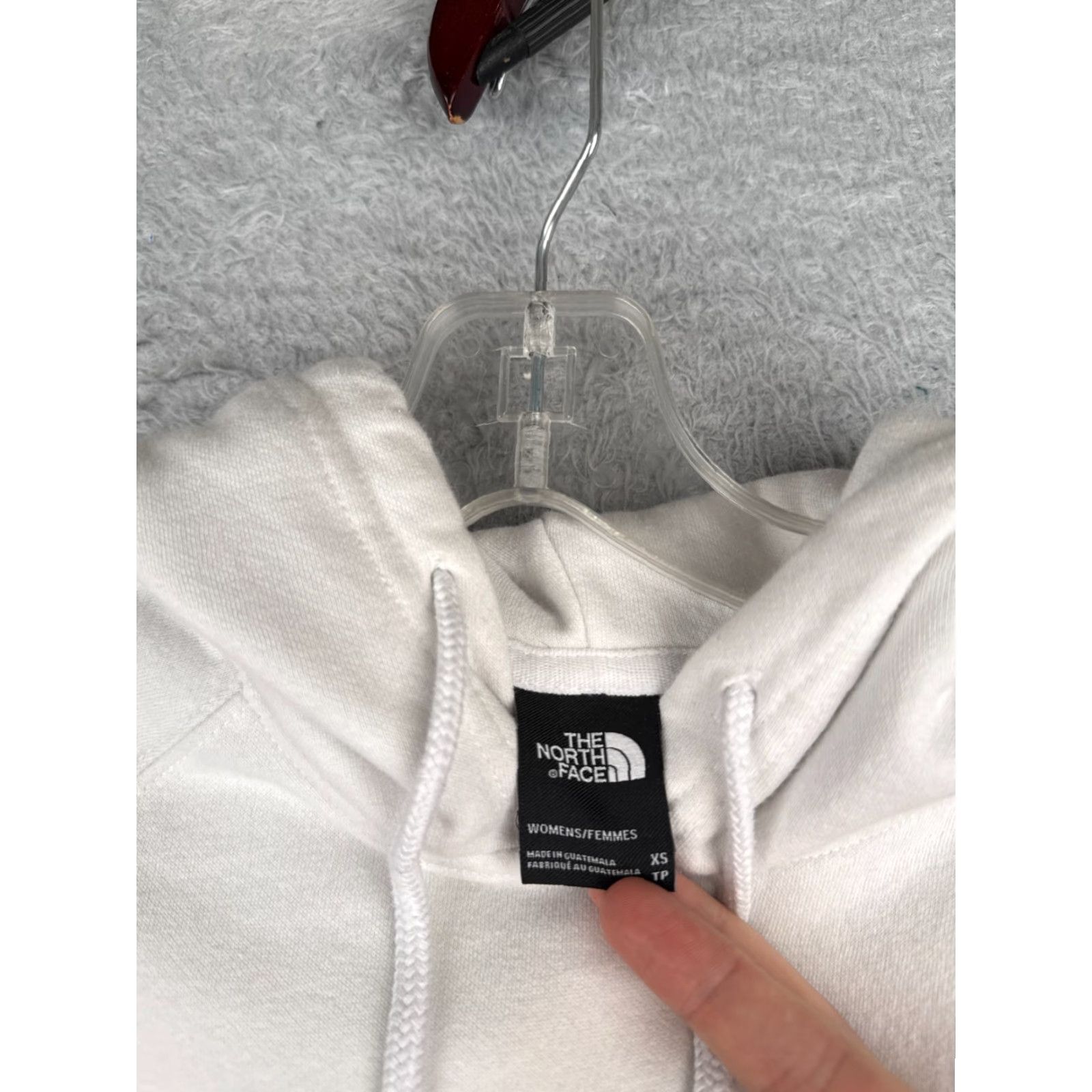The North Face VINTAGE The North Face Hoodie Womens XS White Pullover Logo Pocket Regular Size XS Blues? (Note: Ensure no extra text) Size XS / US 0-2 / IT 36-38 - 7 Thumbnail